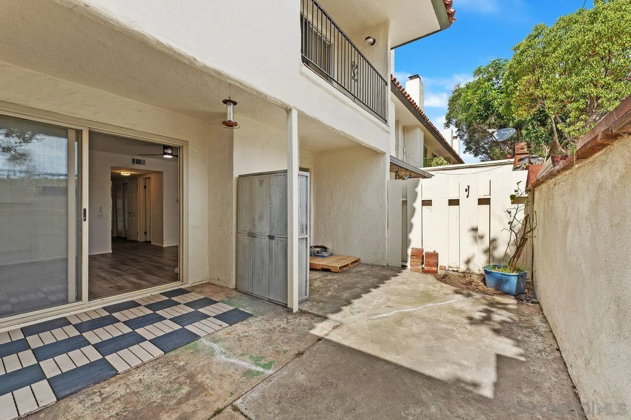 San Diego, California, 92110, United States, 4 Bedrooms Bedrooms, ,3 BathroomsBathrooms,Residential,For Sale,1940951