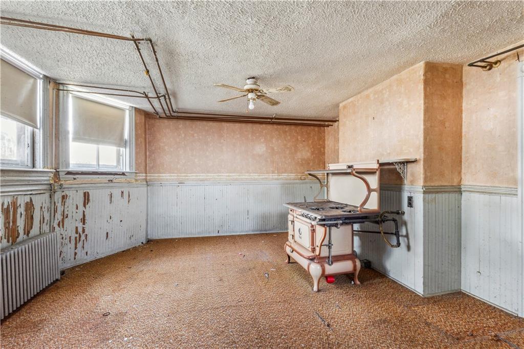 Providence, Rhode Island, 02905, United States, 6 Bedrooms Bedrooms, ,3 BathroomsBathrooms,Residential,For Sale,1928743