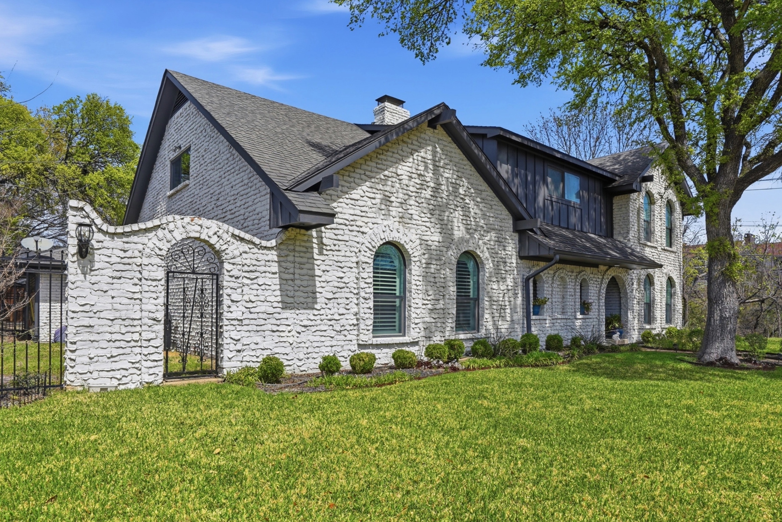  9683 Whitehurst Drive - 物件實景