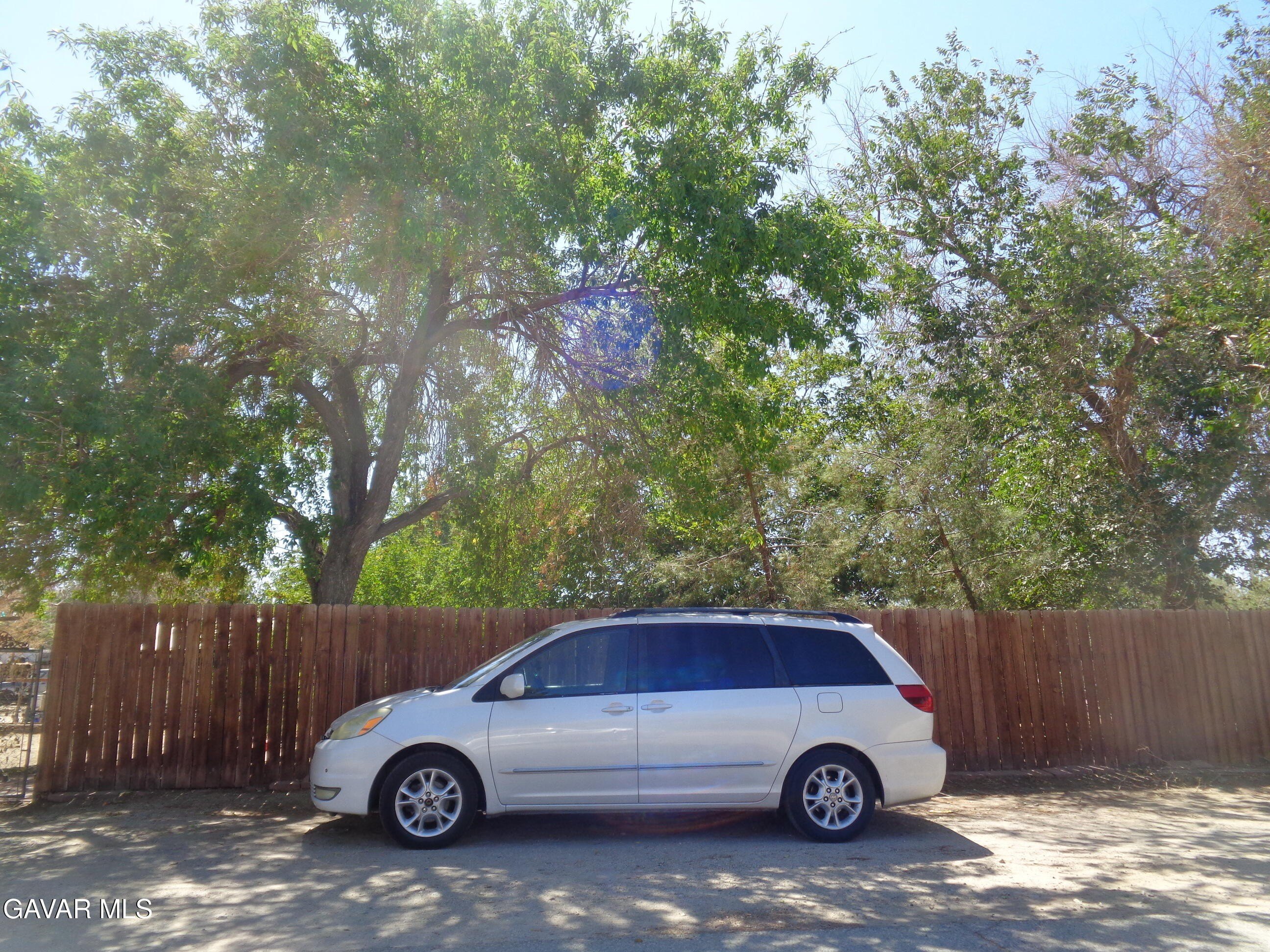 Littlerock, California, 93543, United States, 5 Bedrooms Bedrooms, ,1 BathroomBathrooms,Residential,For Sale,1975101