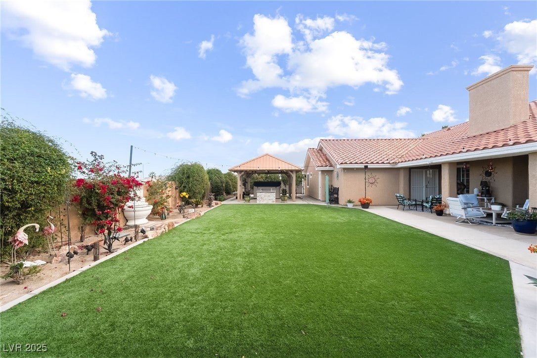 Henderson, Nevada, 89015, United States, 4 Bedrooms Bedrooms, ,3 BathroomsBathrooms,Residential,For Sale,2001549