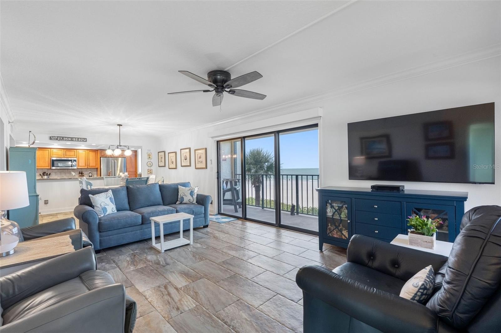 CLEARWATER BEACH, Florida, 33767, United States, 2 Bedrooms Bedrooms, ,2 BathroomsBathrooms,Residential,For Sale,2005521