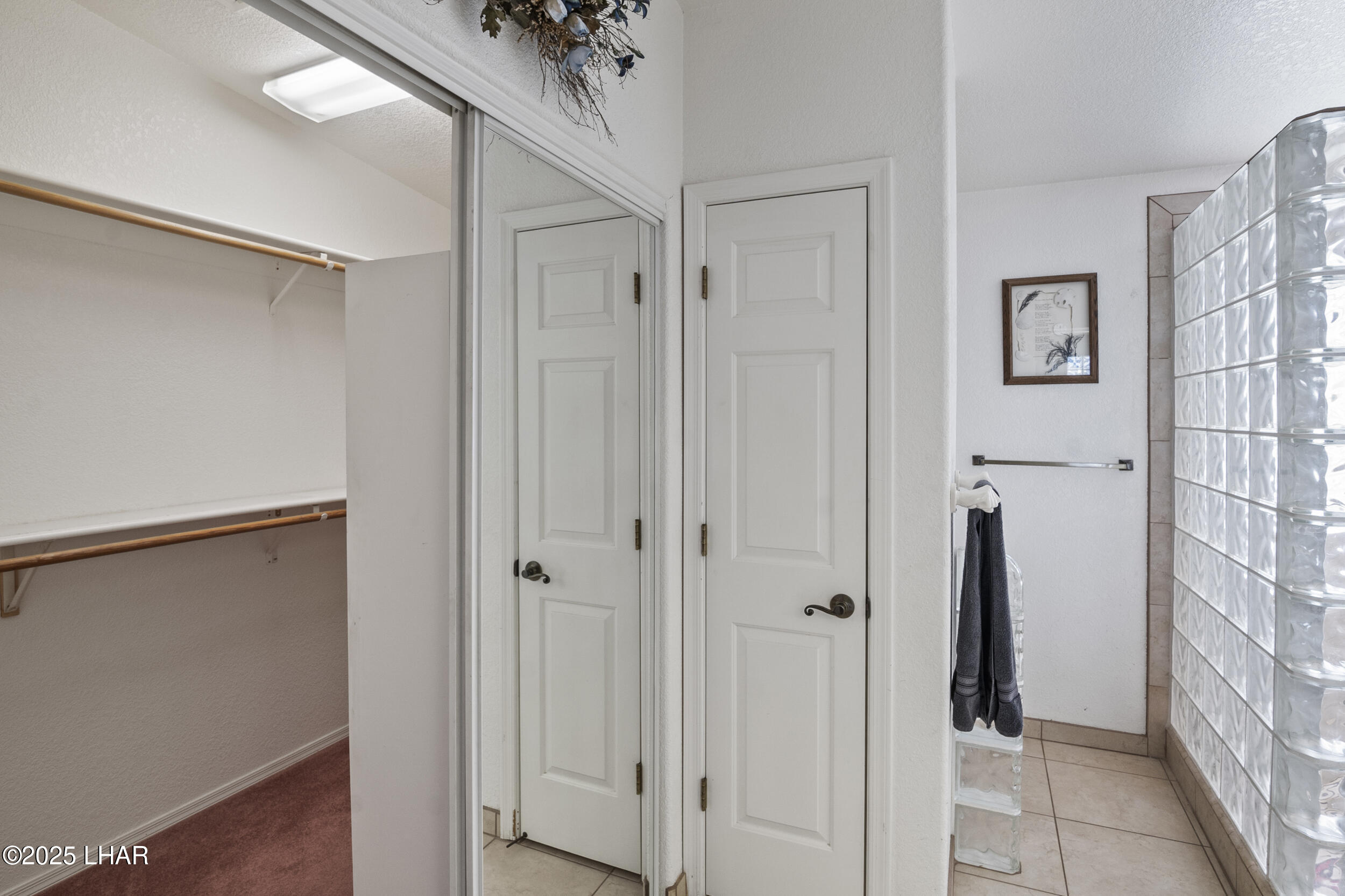 Lake Havasu City, Arizona, 86404, United States, 3 Bedrooms Bedrooms, ,1 BathroomBathrooms,Residential,For Sale,1883374