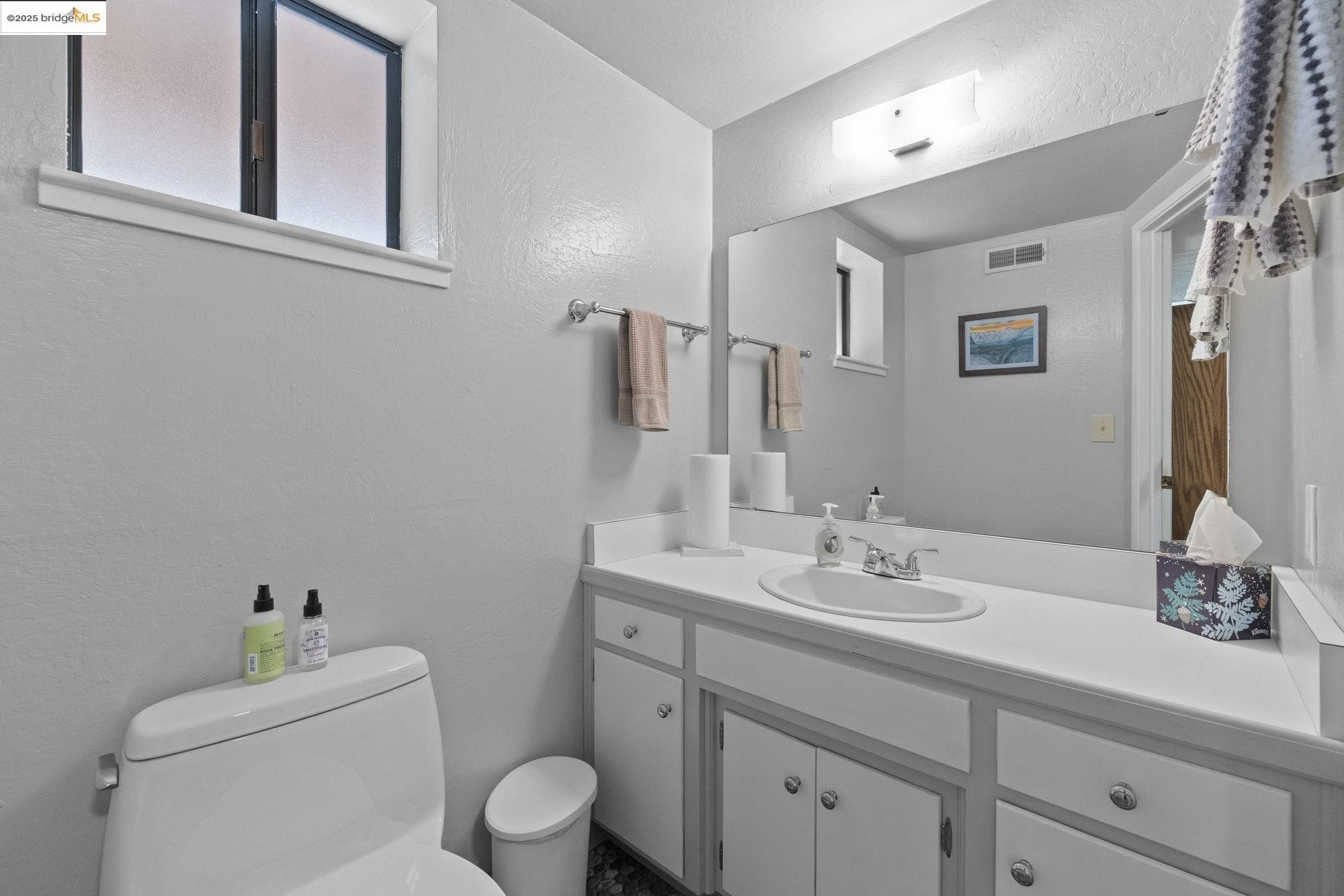 Columbia, California, 95310, United States, 3 Bedrooms Bedrooms, ,2 BathroomsBathrooms,Residential,For Sale,1705256