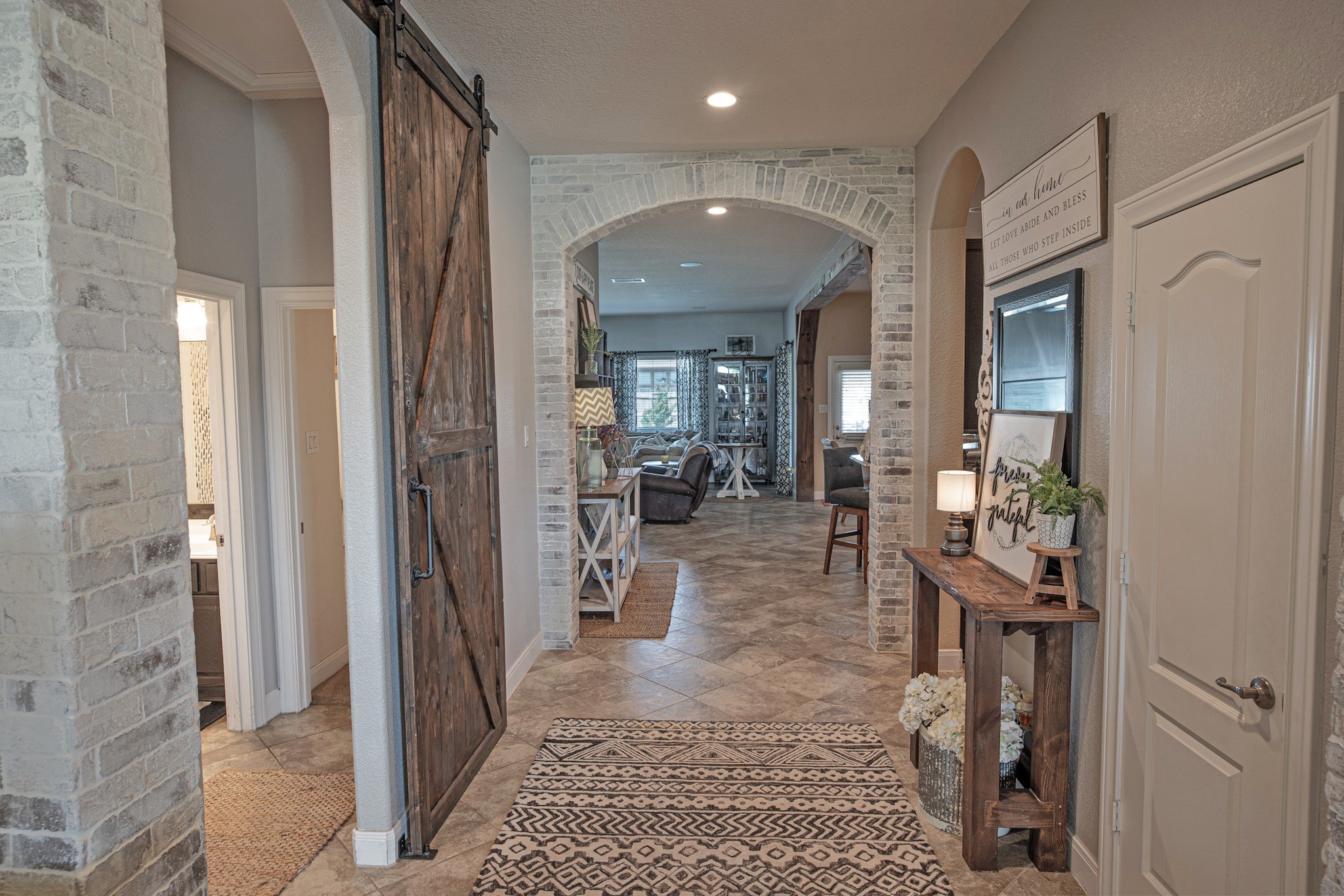 Angleton, Texas, 77515, United States, 4 Bedrooms Bedrooms, ,2 BathroomsBathrooms,Residential,For Sale,2049018