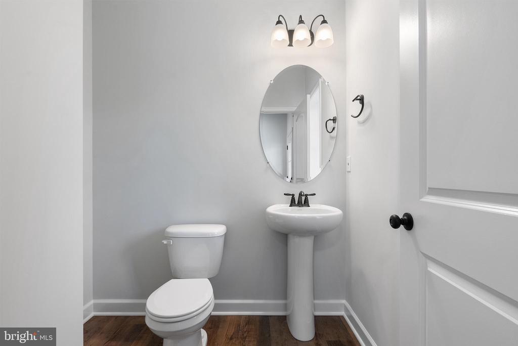 Boyce, Virginia, 22620, United States, 3 Bedrooms Bedrooms, ,3 BathroomsBathrooms,Residential,For Sale,1980169