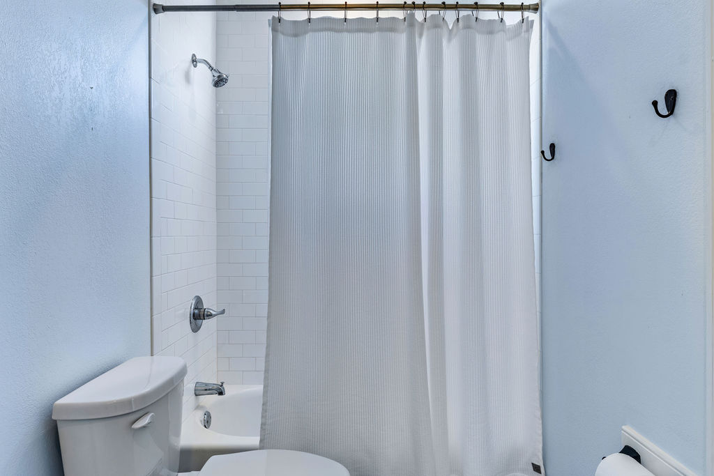 St George Island, Florida, 32328, United States, 5 Bedrooms Bedrooms, ,5 BathroomsBathrooms,Residential,For Sale,1978441