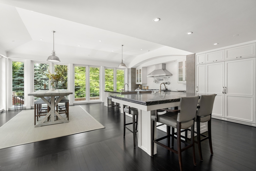Brookline, Massachusetts, 02467, United States, 7 Bedrooms Bedrooms, ,11 BathroomsBathrooms,Residential,For Sale,1840282