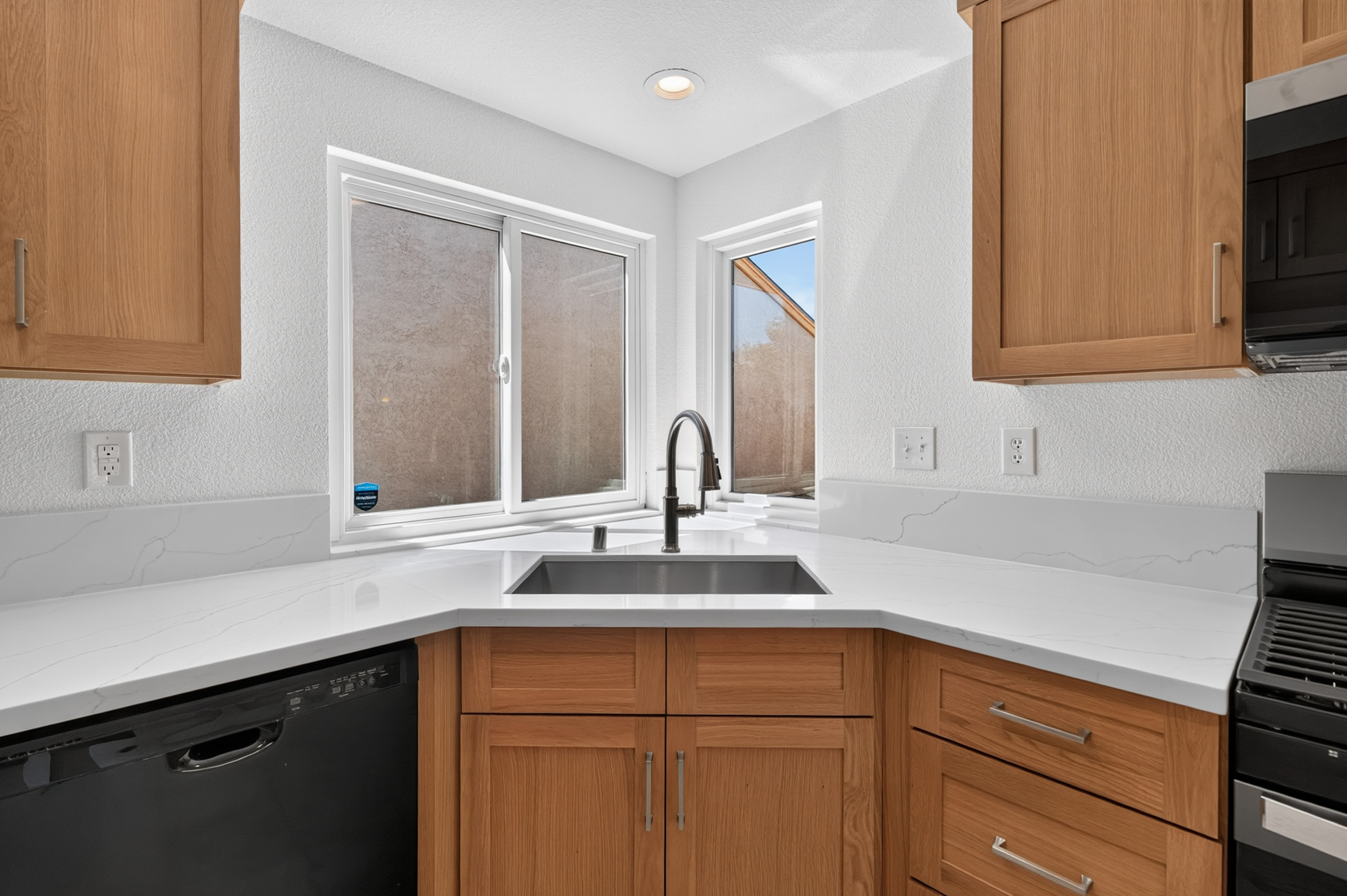  8048 Cardale Way, Sacramento, CA 95829 - 物件實景