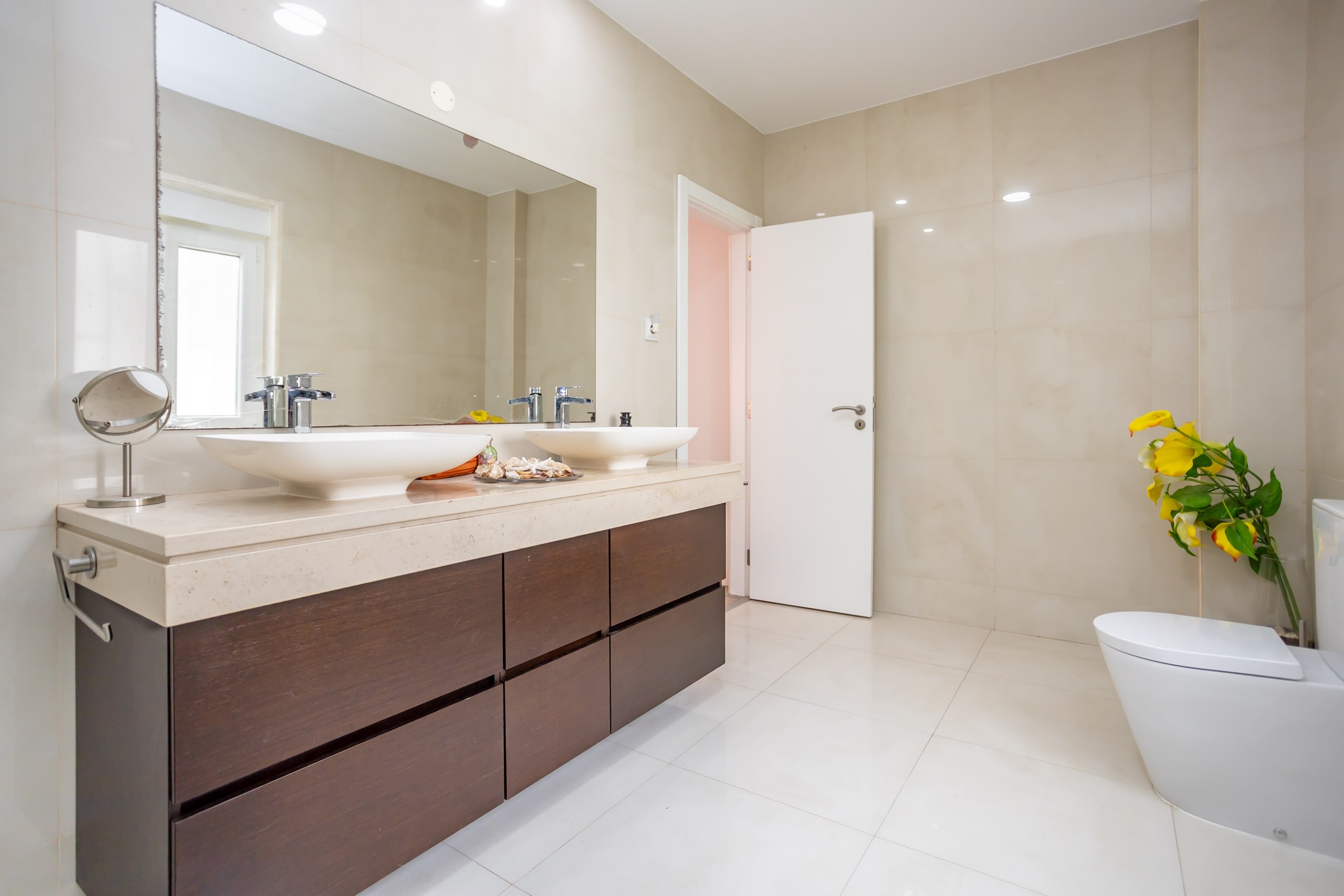 Loures, Lisbon, 2670-560, PT, 5 Bedrooms Bedrooms, ,3 BathroomsBathrooms,Residential,For Sale,1989673