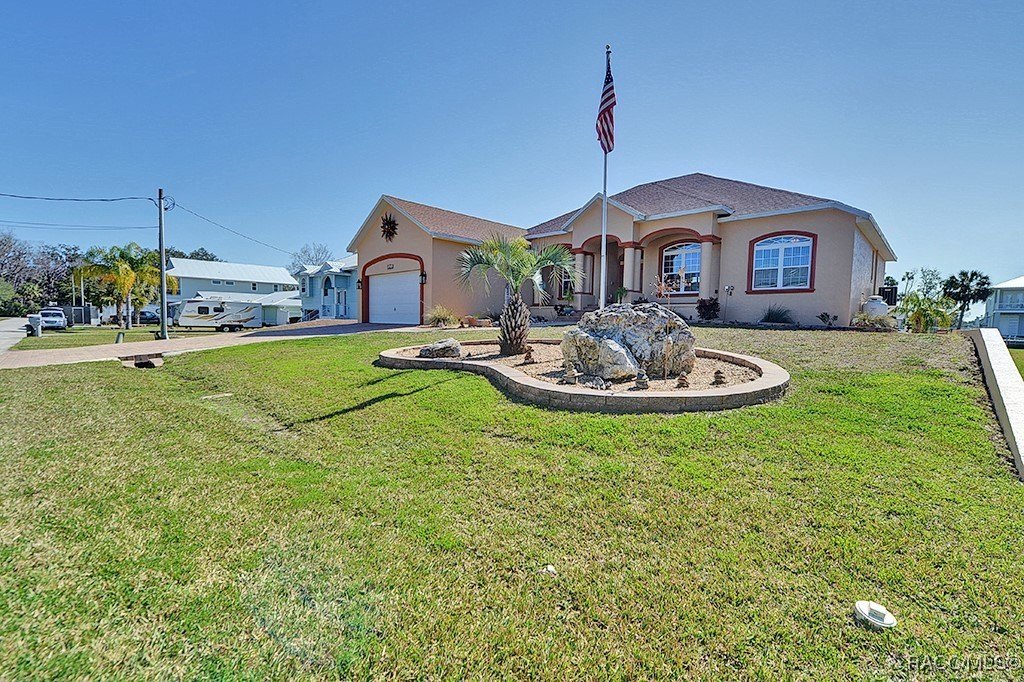 Crystal River, Florida, 34428, United States, 3 Bedrooms Bedrooms, ,3 BathroomsBathrooms,Residential,For Sale,1981624