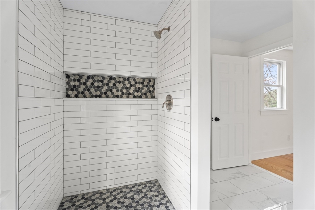 Raynham, Massachusetts, 02767, United States, 4 Bedrooms Bedrooms, ,3 BathroomsBathrooms,Residential,For Sale,2001921