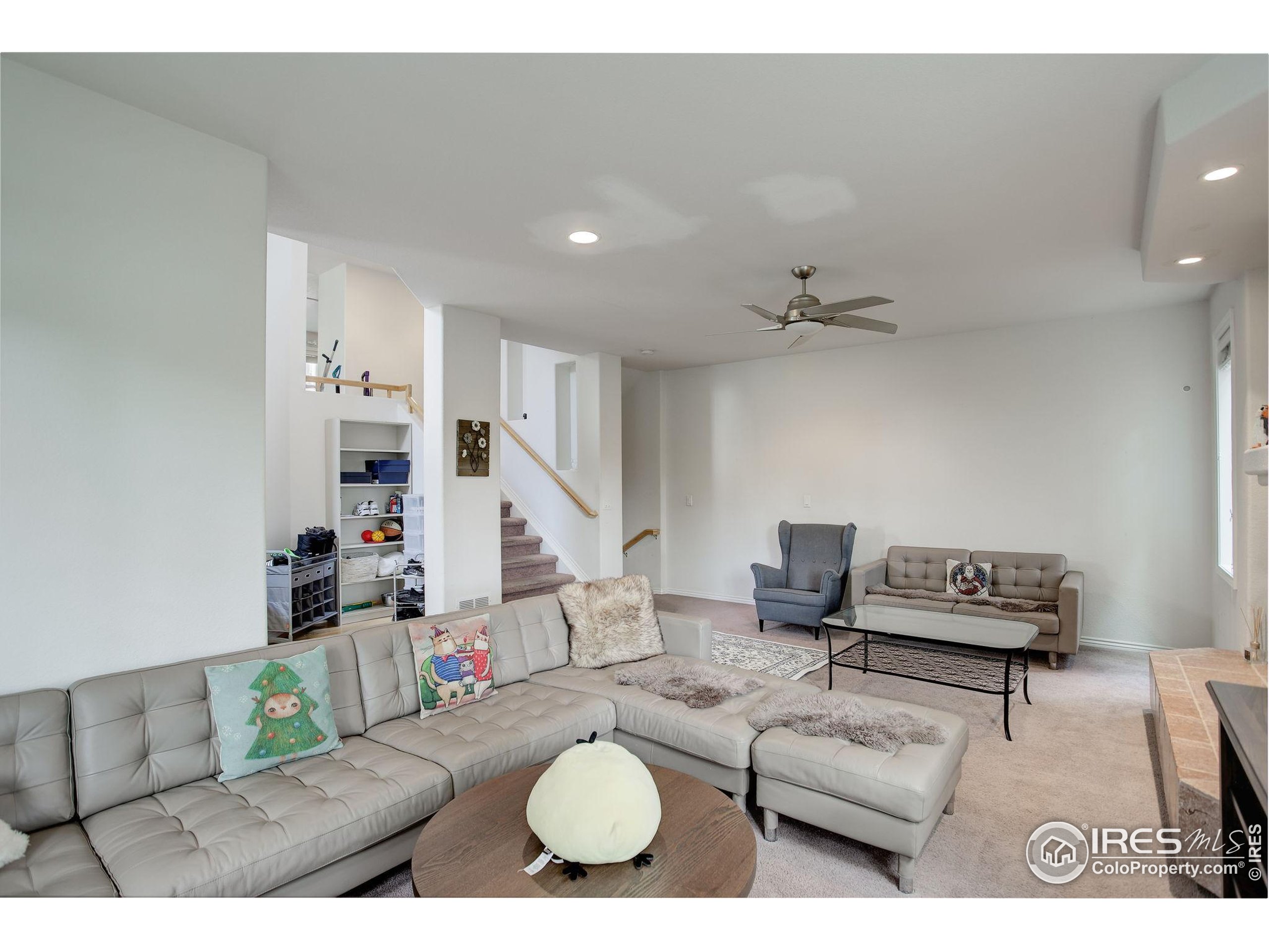 Boulder, Colorado, 80303, United States, 4 Bedrooms Bedrooms, ,3 BathroomsBathrooms,Residential,For Sale,1940401