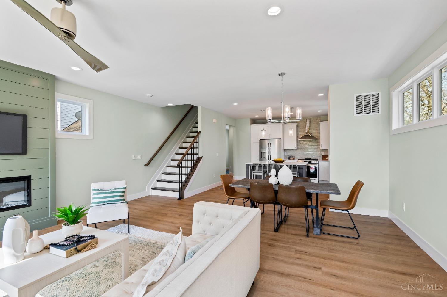 Cincinnati, Ohio, 45208, United States, 3 Bedrooms Bedrooms, ,4 BathroomsBathrooms,Residential,For Sale,1784829