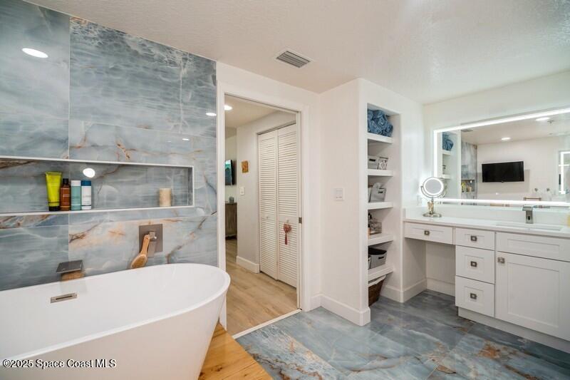 Cape Canaveral, Florida, 32920, United States, 3 Bedrooms Bedrooms, ,2 BathroomsBathrooms,Residential,For Sale,1942154