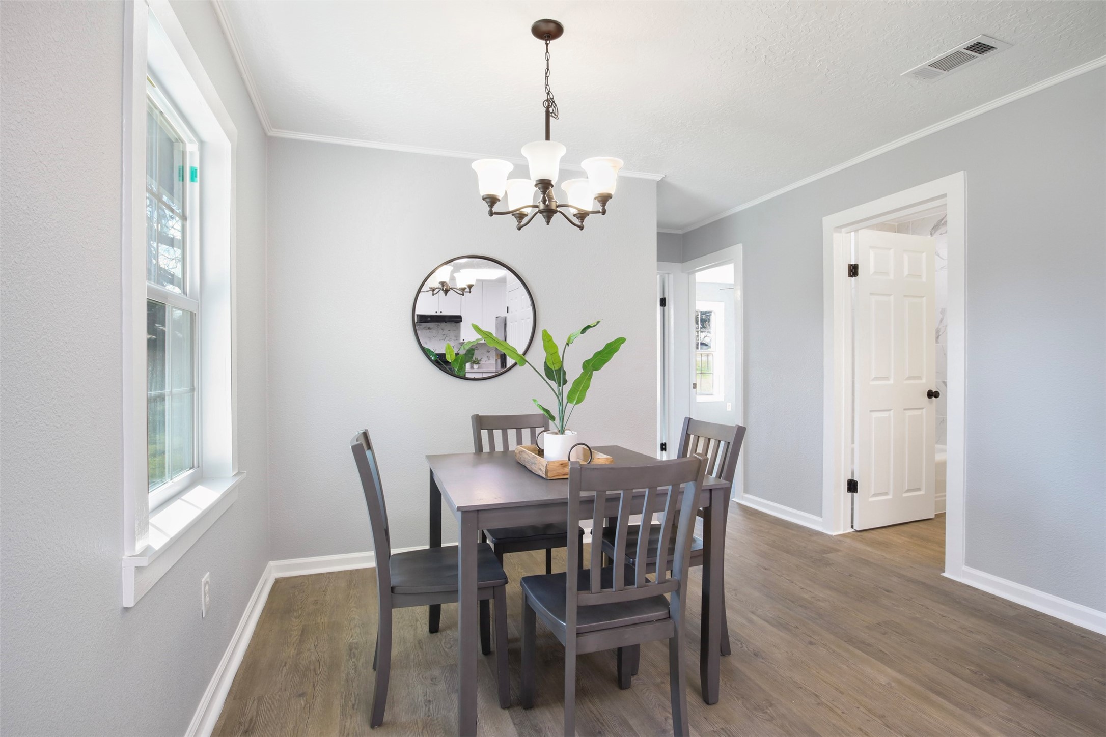  407 N Amthor Street,Bellville, TX, 77418 - 物件實景