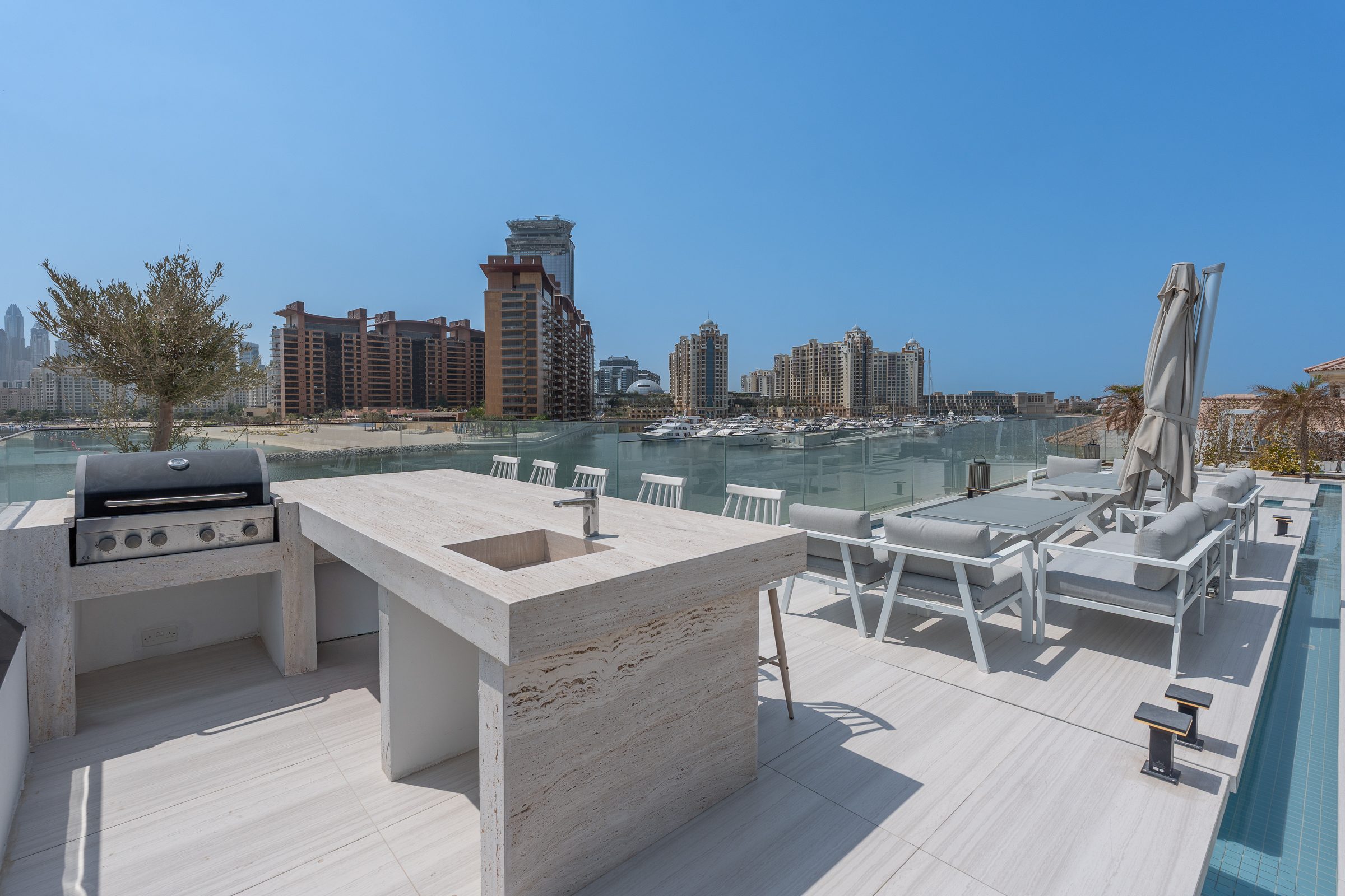  Expertly Upgraded Signature Villa on Palm Jumeirah - 物件實景
