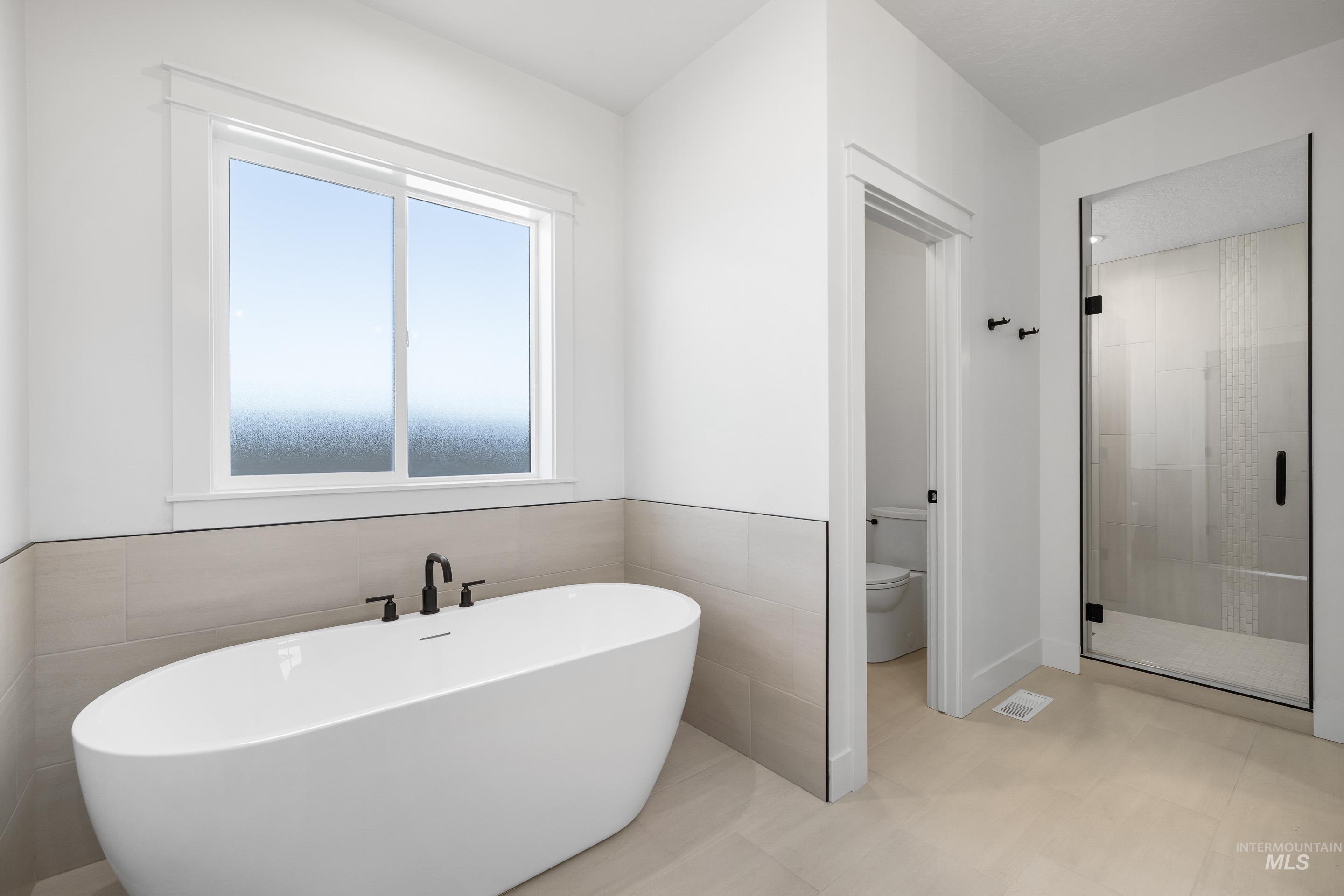 Kuna, Idaho, 83634, United States, 3 Bedrooms Bedrooms, ,Residential,For Sale,1989227