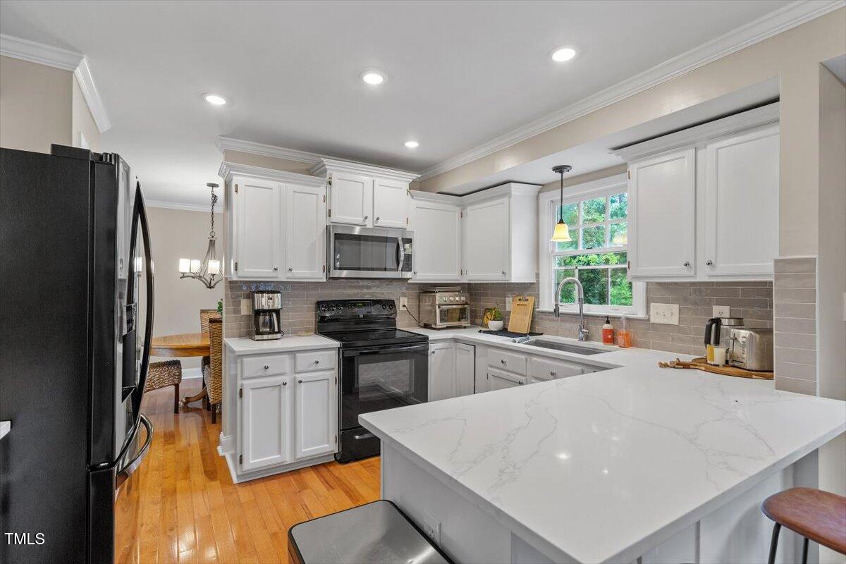 Durham, North Carolina, 27713, United States, 4 Bedrooms Bedrooms, ,3 BathroomsBathrooms,Residential,For Sale,1942702