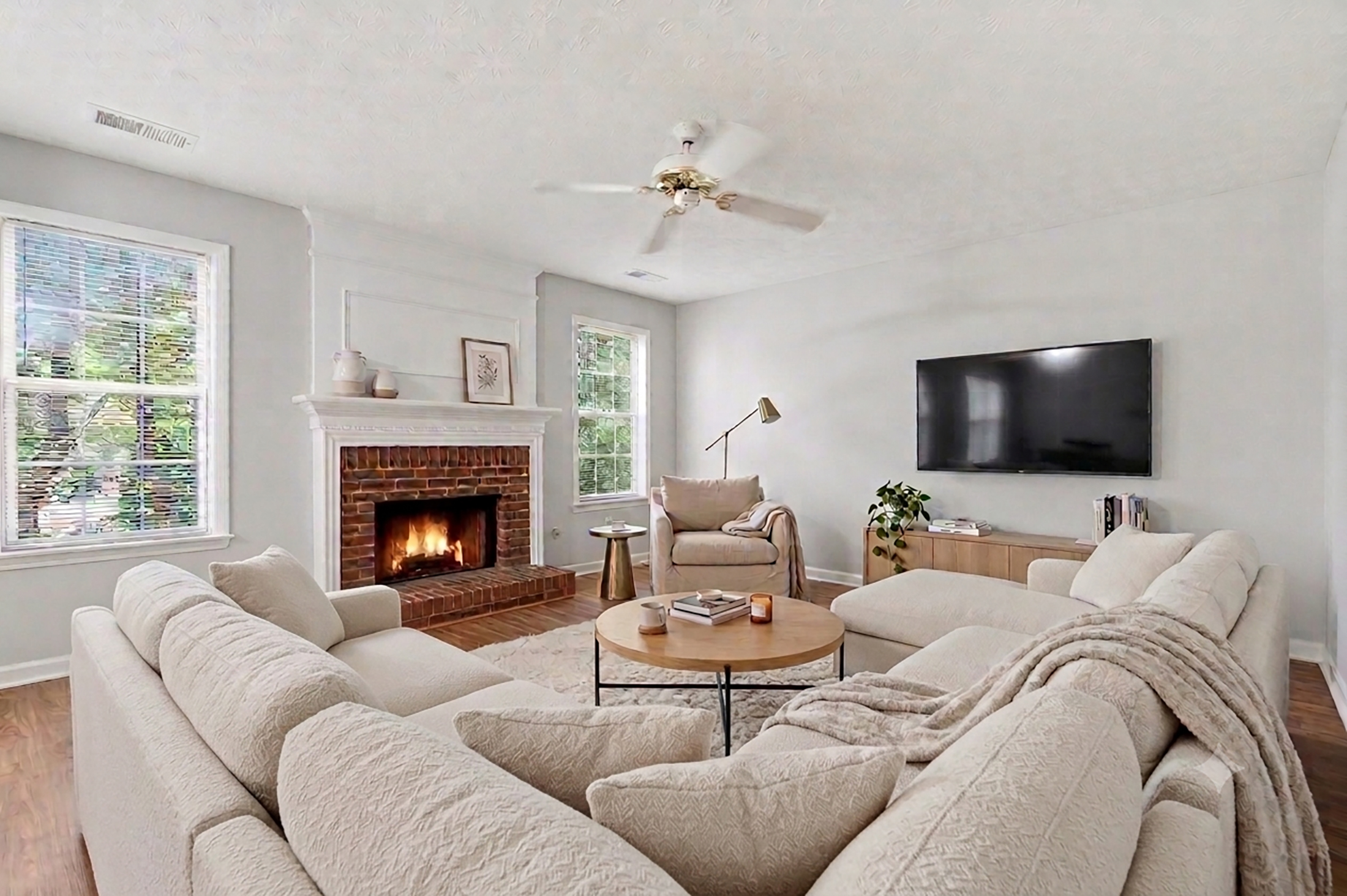  Private Cul-de-Sac Retreat in a Prime Alpharetta Swim Community - 物件實景
