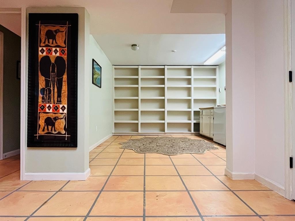 Hiawassee, Georgia, 30546, United States, 3 Bedrooms Bedrooms, ,4 BathroomsBathrooms,Residential,For Sale,1981335