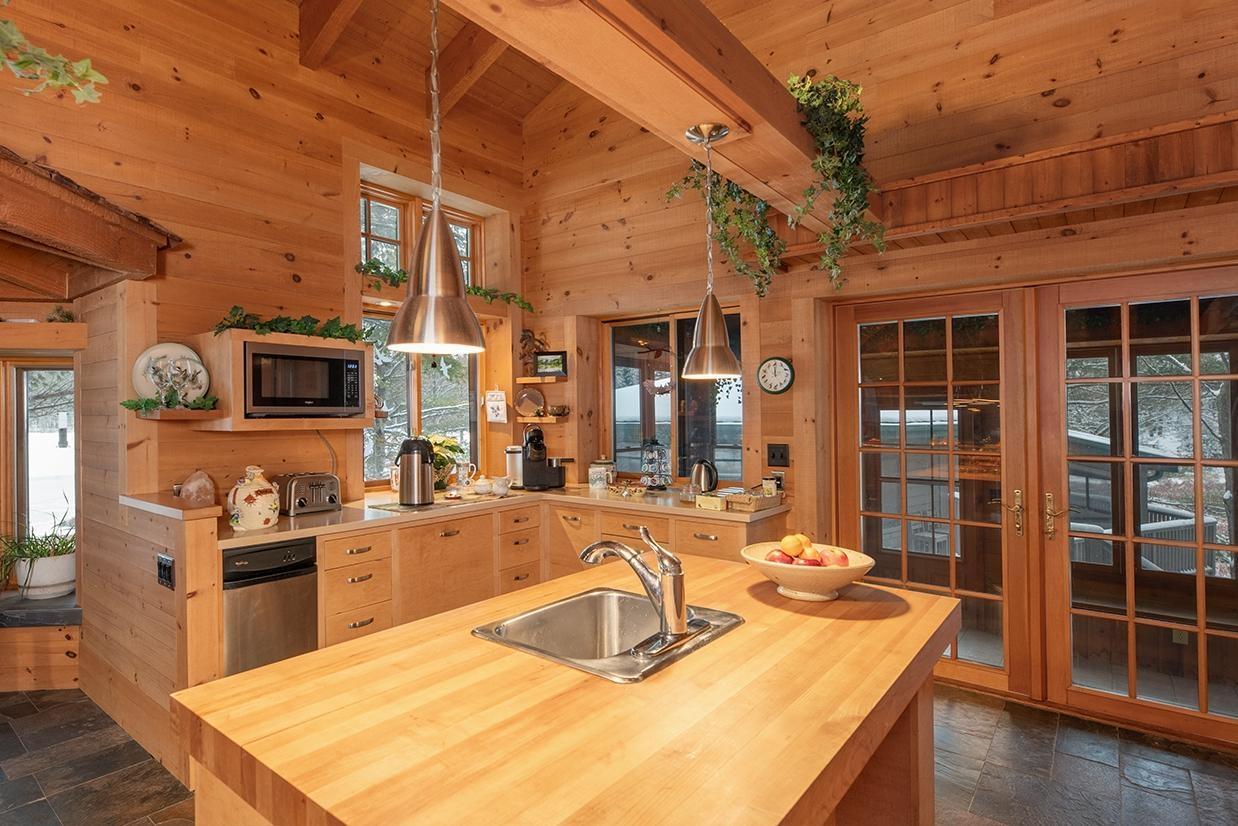 Watersmeet, Michigan, 49969, United States, 4 Bedrooms Bedrooms, ,3 BathroomsBathrooms,Residential,For Sale,1979345