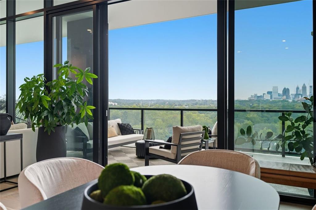 Atlanta, Georgia, 30305, United States, 2 Bedrooms Bedrooms, ,3 BathroomsBathrooms,Residential,For Sale,1979191