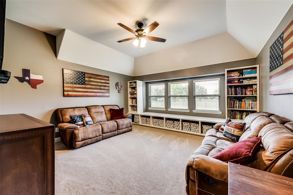 Mclendon Chisholm, Texas, 75032, United States, 5 Bedrooms Bedrooms, ,4 BathroomsBathrooms,Residential,For Sale,1900639