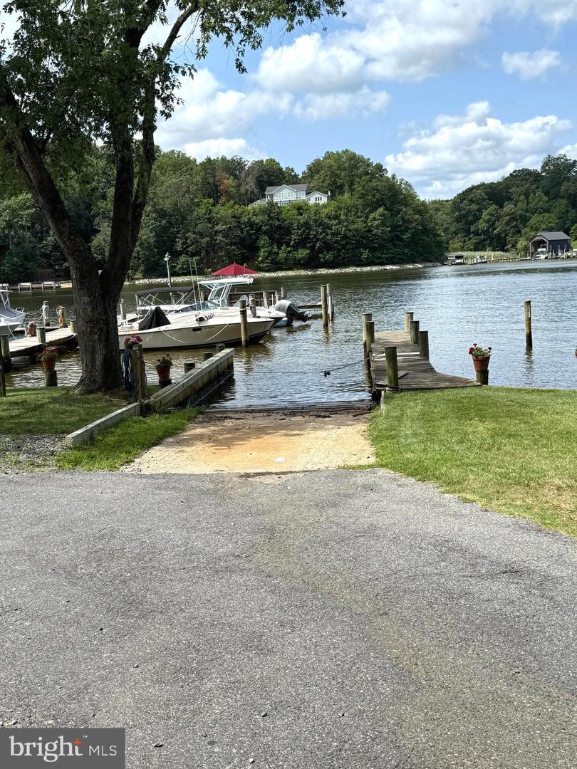 Annapolis, Maryland, 21401, United States, 5 Bedrooms Bedrooms, ,4 BathroomsBathrooms,Residential,For Sale,1942108