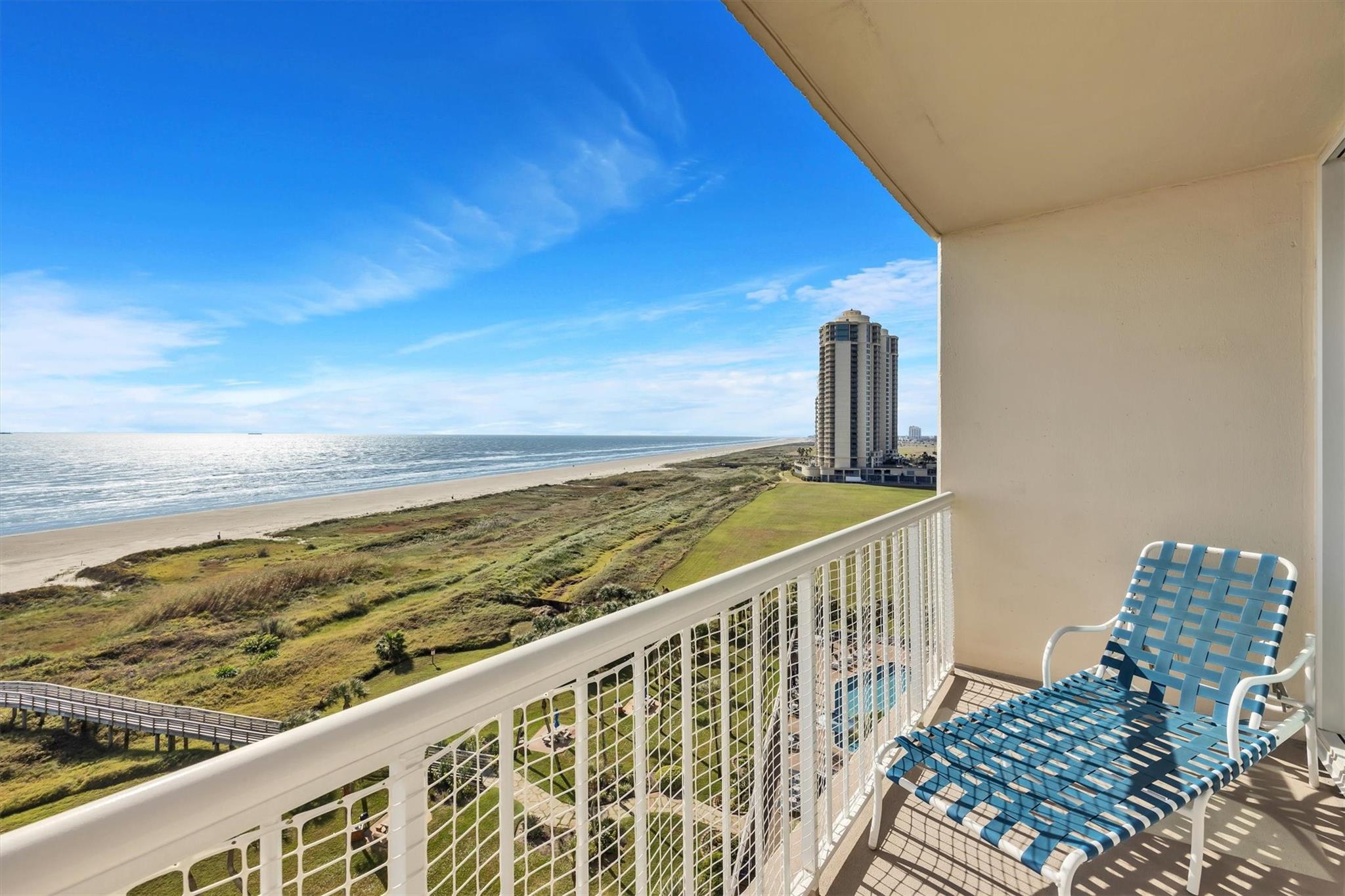 Galveston, Texas, 77550, United States, 2 Bedrooms Bedrooms, ,2 BathroomsBathrooms,Residential,For Sale,1827933