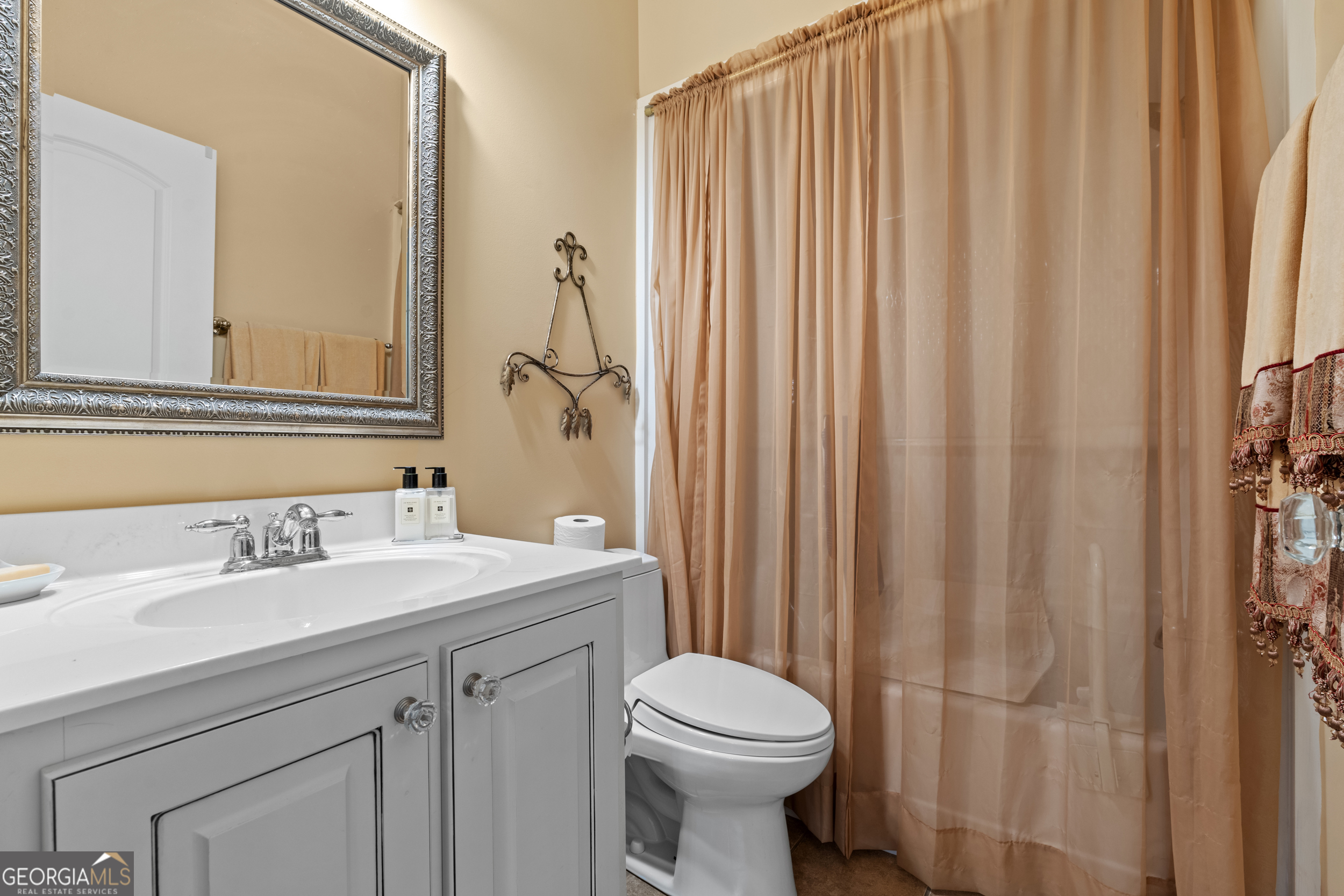 Statesboro, Georgia, 30461, United States, 5 Bedrooms Bedrooms, ,4 BathroomsBathrooms,Residential,For Sale,1794838