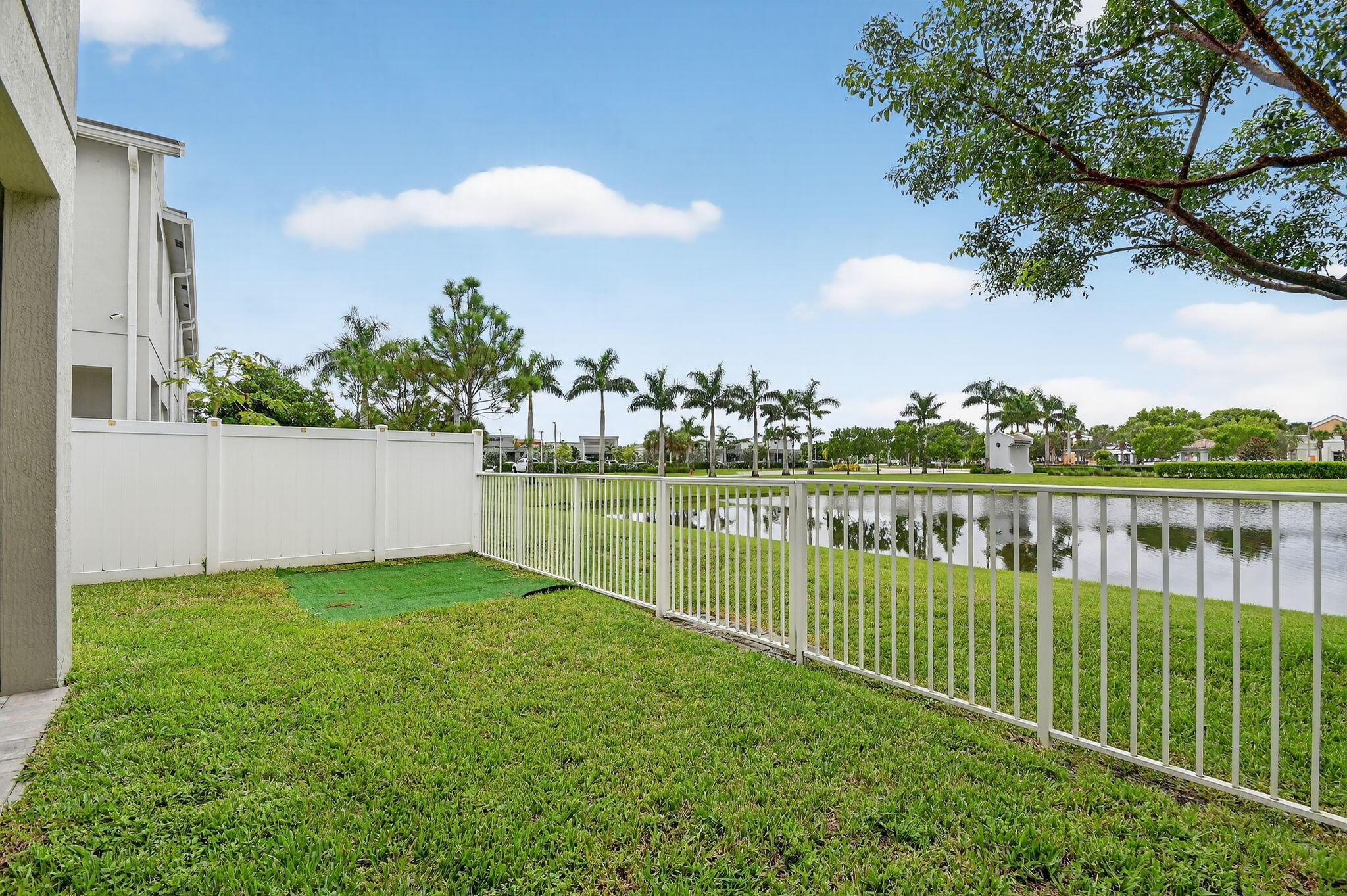 Lake Worth, Florida, 33467, United States, 4 Bedrooms Bedrooms, ,3 BathroomsBathrooms,Residential,For Sale,1819485