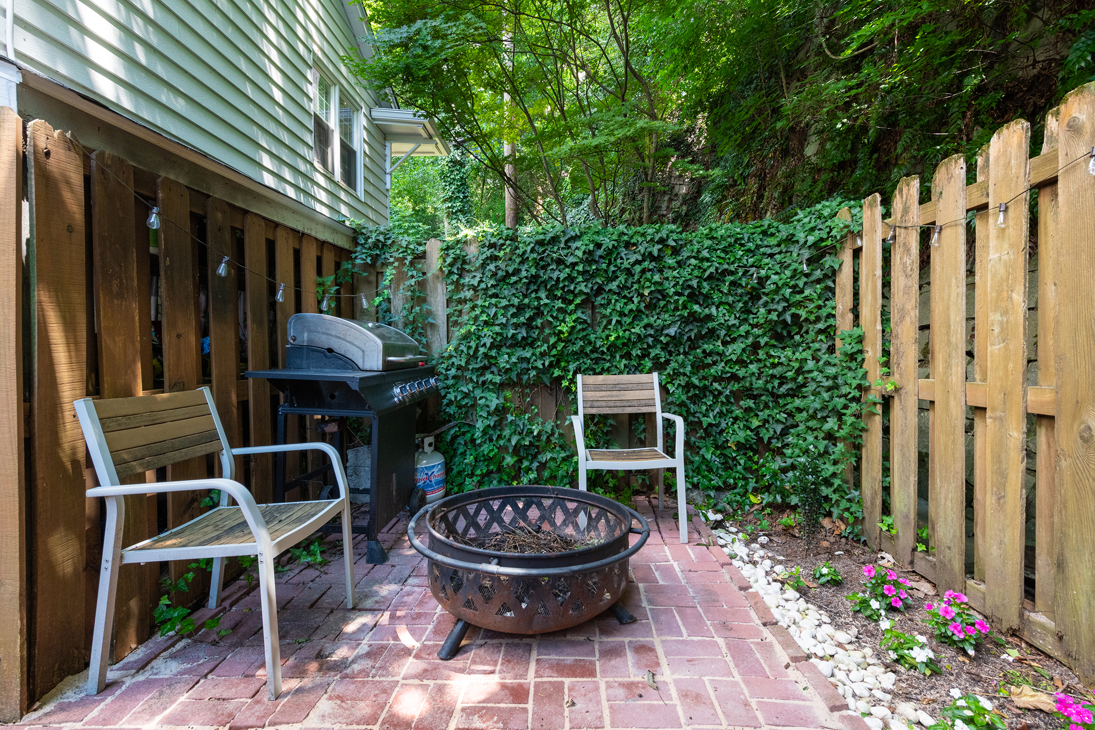 Beautifully Renovated Buckhead Townhome with Private Outdoor Living - 物件實景
