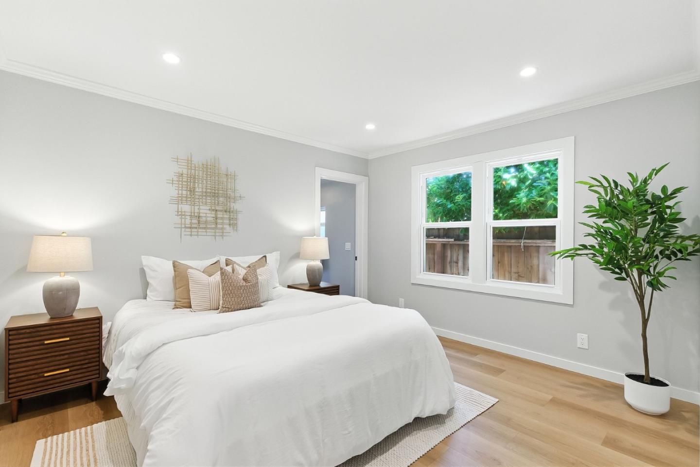 Redwood City, California, 94063, United States, 2 Bedrooms Bedrooms, ,1 BathroomBathrooms,Residential,For Sale,1885449