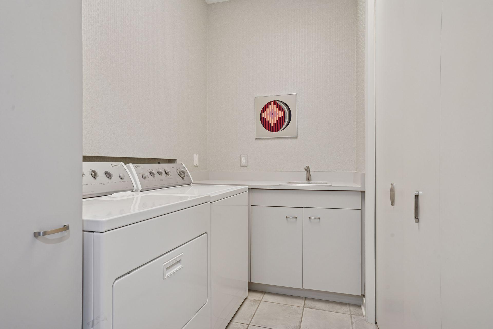 Lilydale, Minnesota, 55118, United States, 3 Bedrooms Bedrooms, ,3 BathroomsBathrooms,Residential,For Sale,1989452