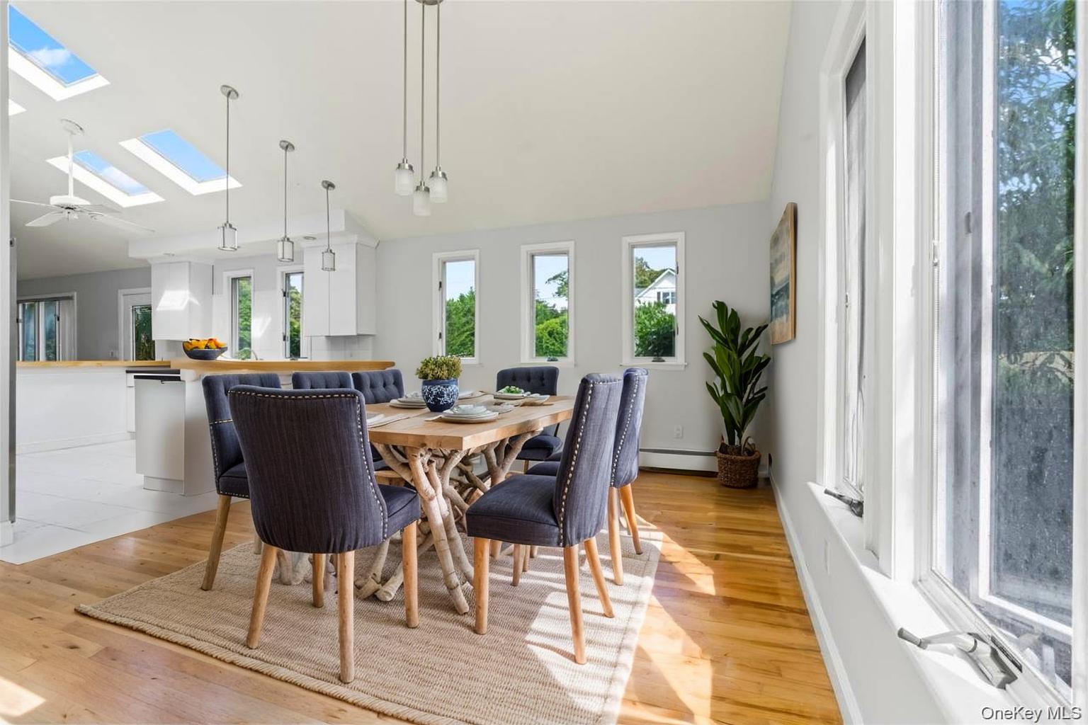 East Patchogue, New York, 11772, United States, 3 Bedrooms Bedrooms, ,2 BathroomsBathrooms,Residential,For Sale,1902442