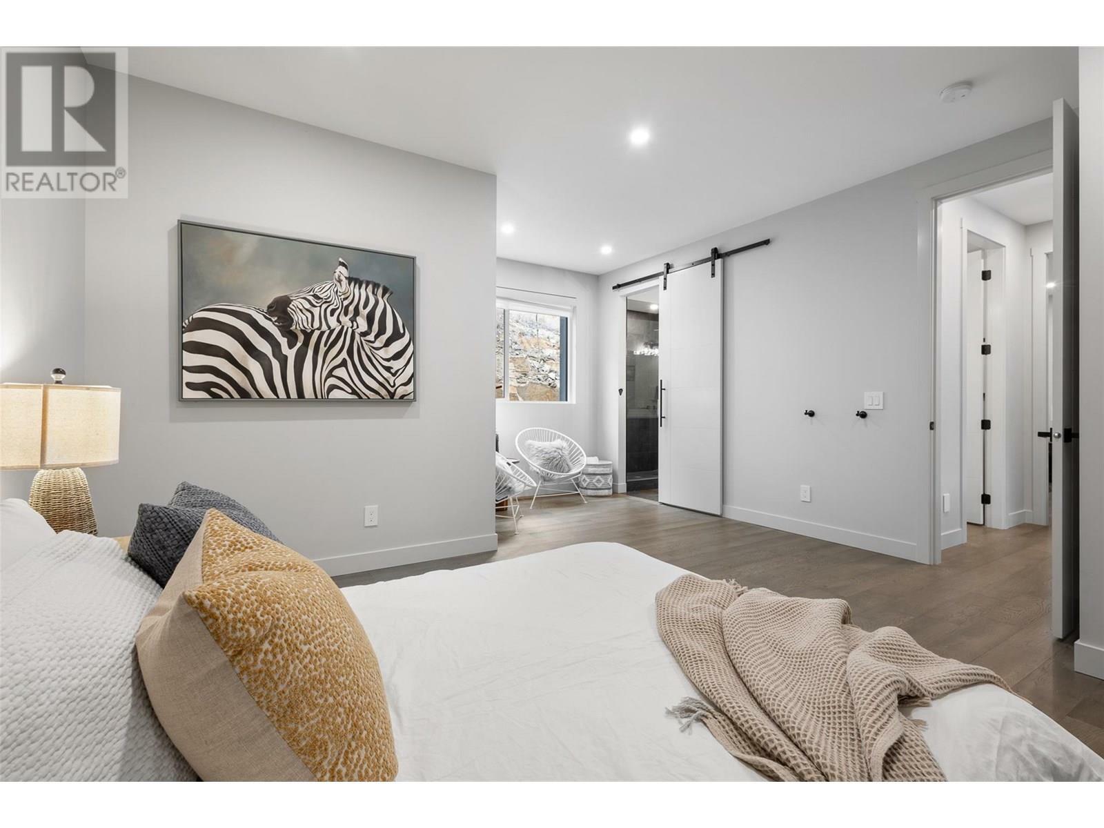 KELOWNA, British Columbia, V4V 1N4, CA, 4 Bedrooms Bedrooms, ,3 BathroomsBathrooms,Residential,For Sale,1859921