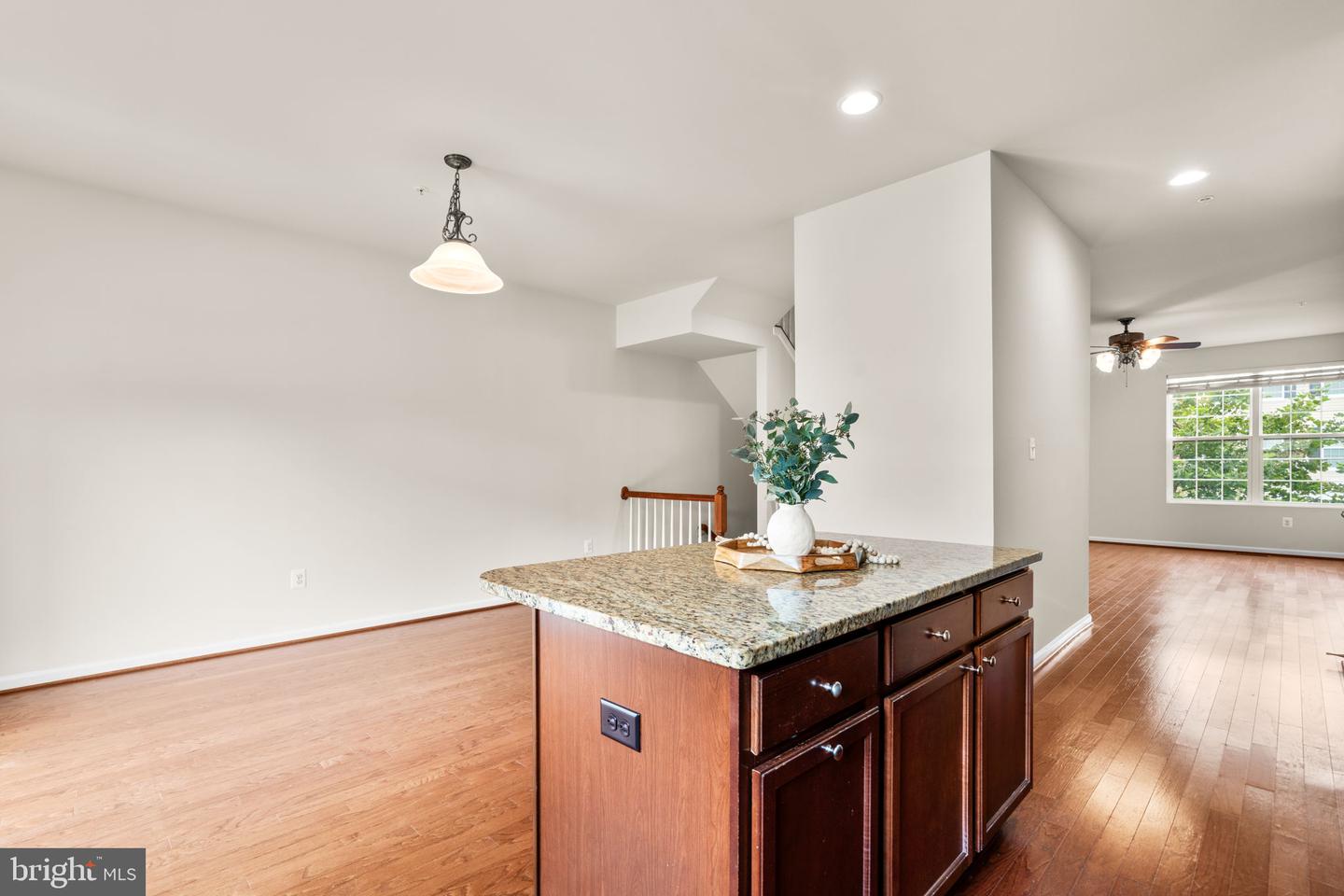 Elkridge, Maryland, 21075, United States, 4 Bedrooms Bedrooms, ,4 BathroomsBathrooms,Residential,For Sale,1940277