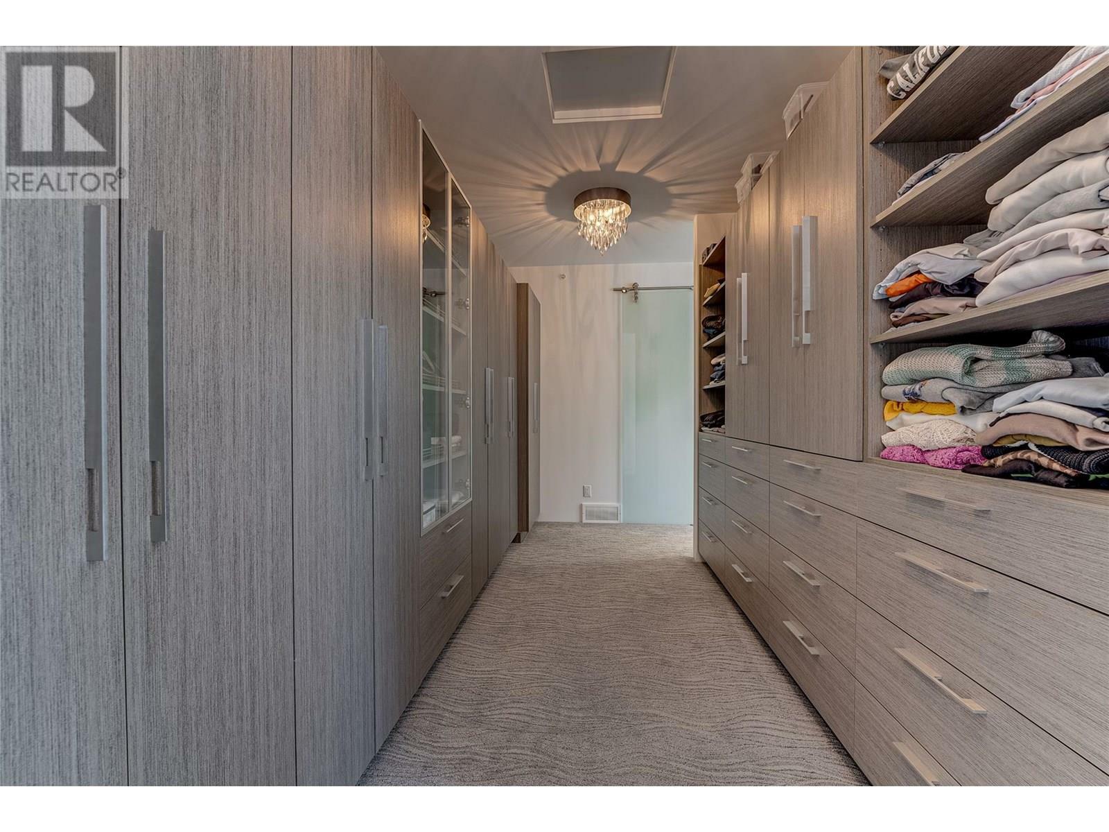 LAKE COUNTRY, British Columbia, V4V 2G2, CA, 4 Bedrooms Bedrooms, ,3 BathroomsBathrooms,Residential,For Sale,1859669