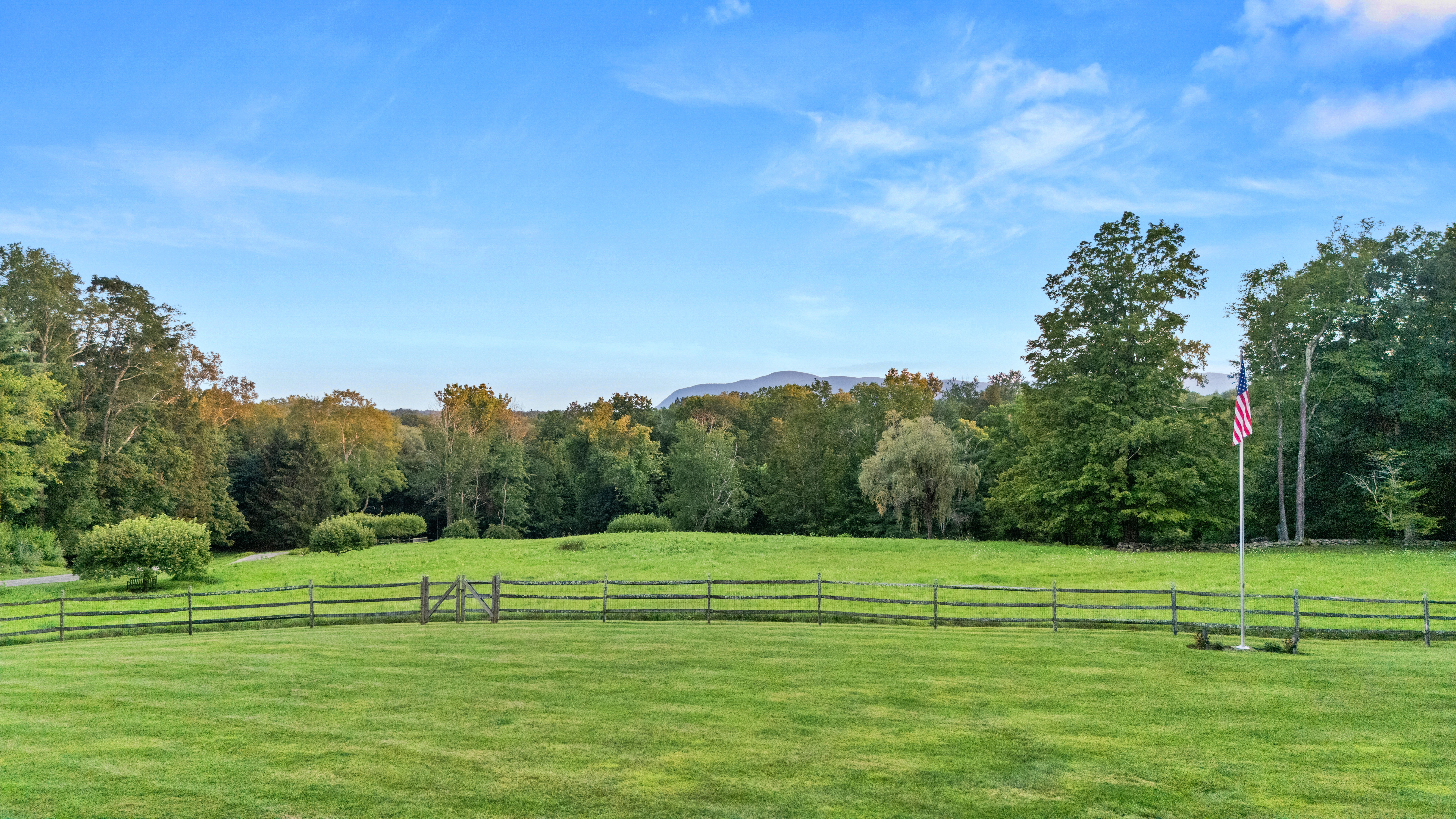  An Exceptional Berkshire Retreat with Iconic Views - 物件實景