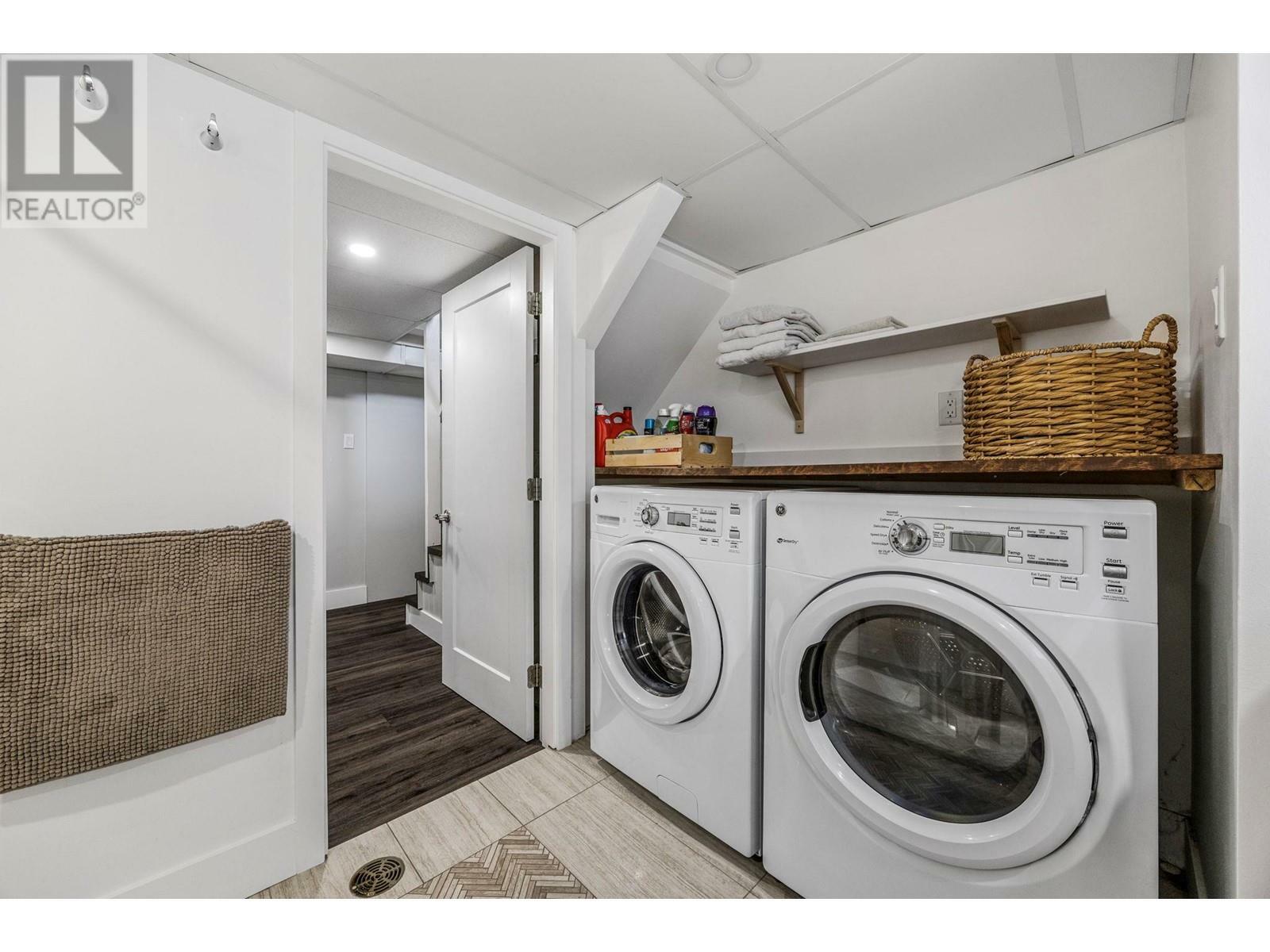 KELOWNA, British Columbia, V1Y 6A2, CA, 4 Bedrooms Bedrooms, ,3 BathroomsBathrooms,Residential,For Sale,1838696