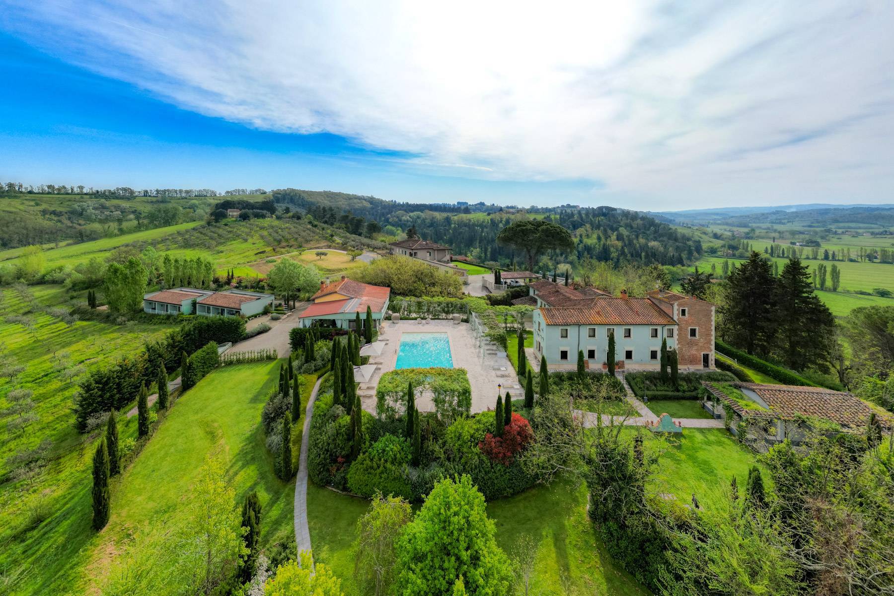 Stunning estate with stables in San Miniato