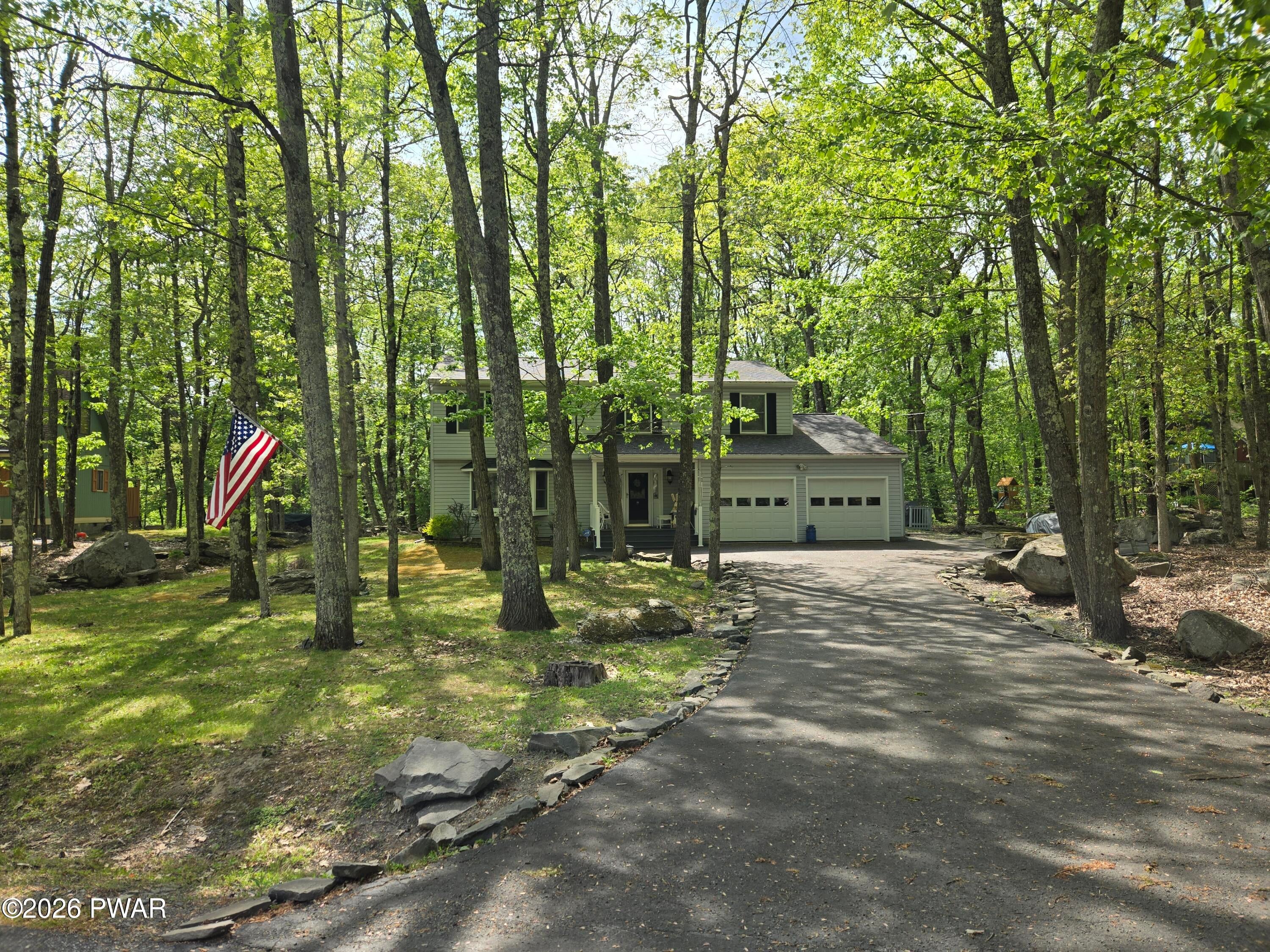 Lords Valley, Pennsylvania, 18428, United States, 4 Bedrooms Bedrooms, ,3 BathroomsBathrooms,Residential,For Sale,2020252