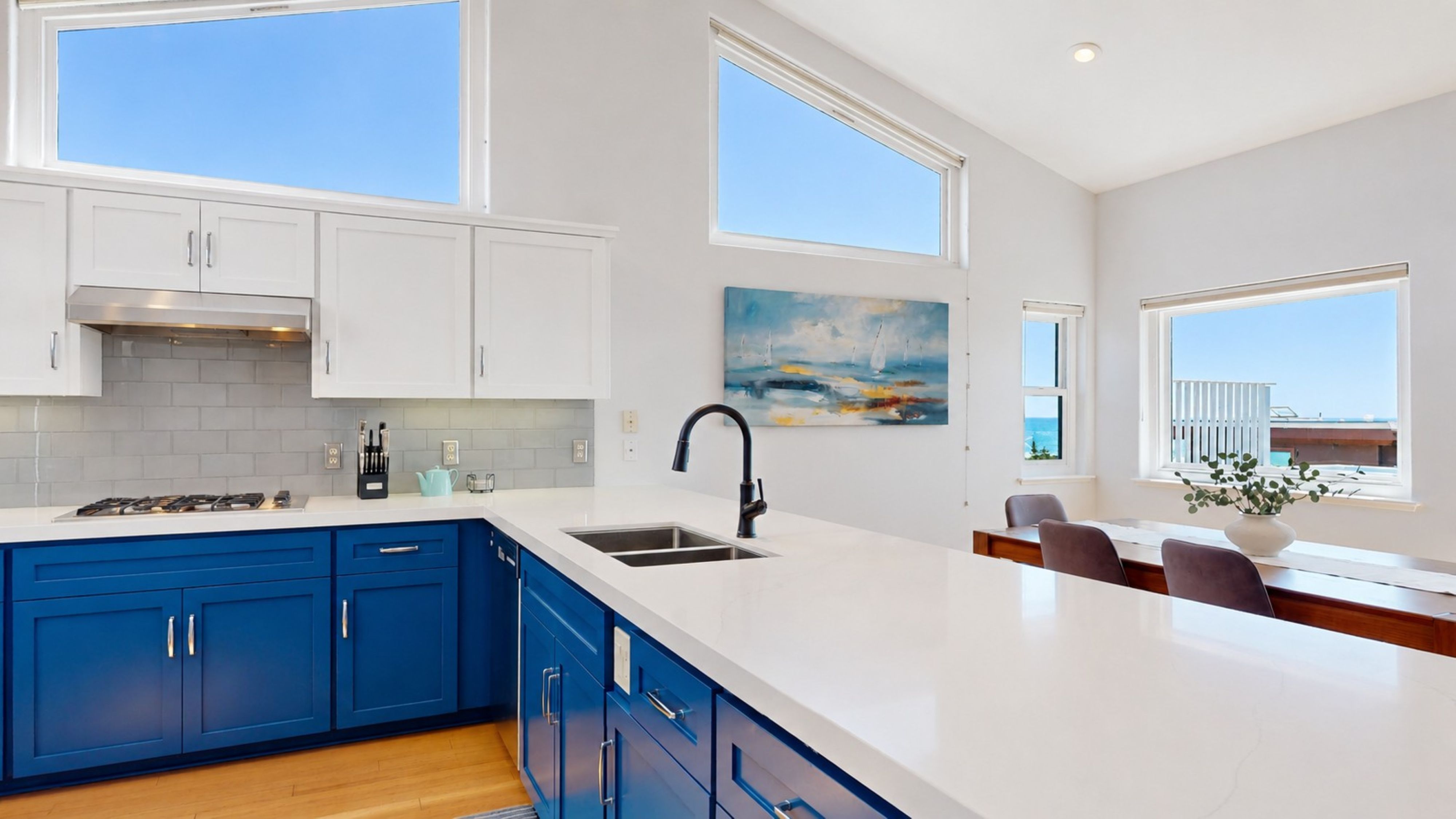  Ocean Views & Coastal Living in Coveted Marine Terrace - 物件實景