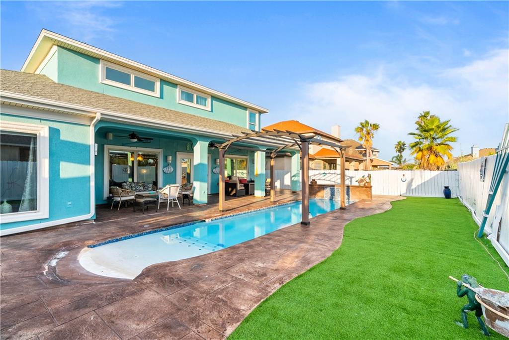 Corpus Christi, Texas, 78418, United States, 4 Bedrooms Bedrooms, ,4 BathroomsBathrooms,Residential,For Sale,1918827