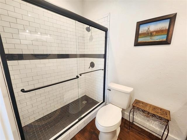 Tahlequah, Oklahoma, 74464, United States, 4 Bedrooms Bedrooms, ,4 BathroomsBathrooms,Residential,For Sale,1984008