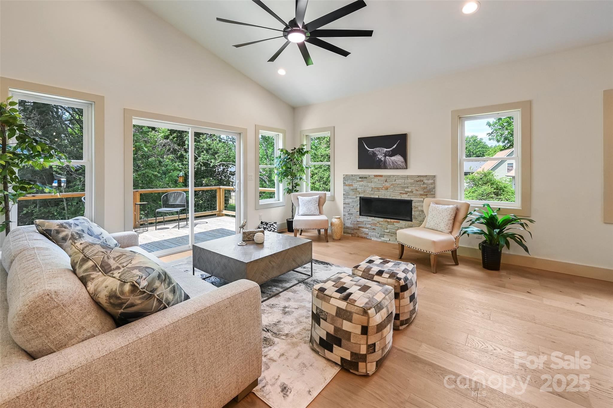 Asheville, North Carolina, 28806, United States, 4 Bedrooms Bedrooms, ,4 BathroomsBathrooms,Residential,For Sale,1837018