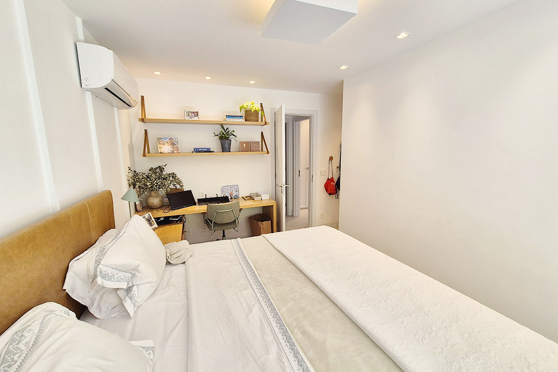  Apartment with 4 Suites and a Spacious Balcony in Jardim Botânico - 物件實景