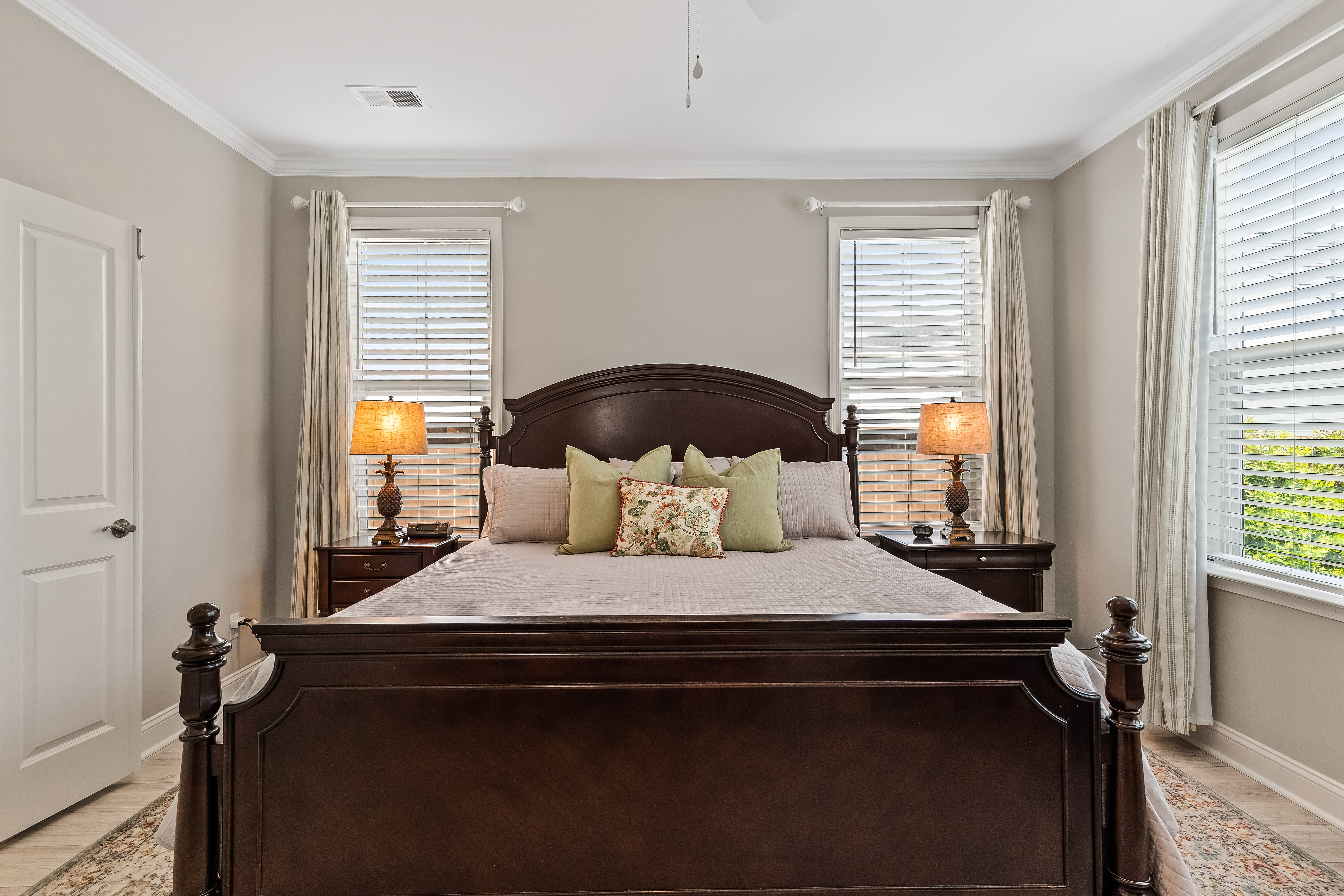  216 Symphony Avenue - 物件實景