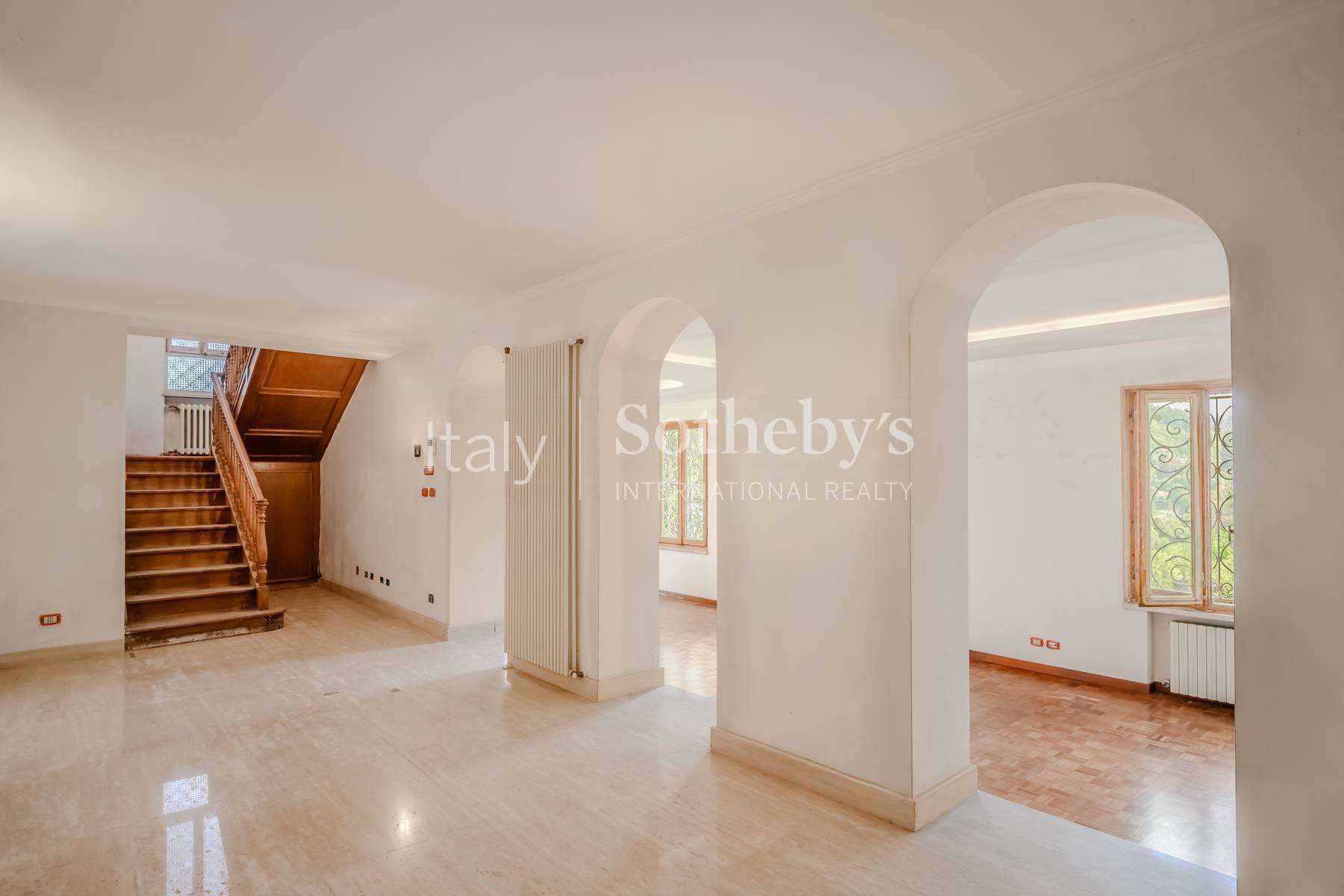 Villa with Panoramic Views and Park in Turin’s Hills - 物件實景